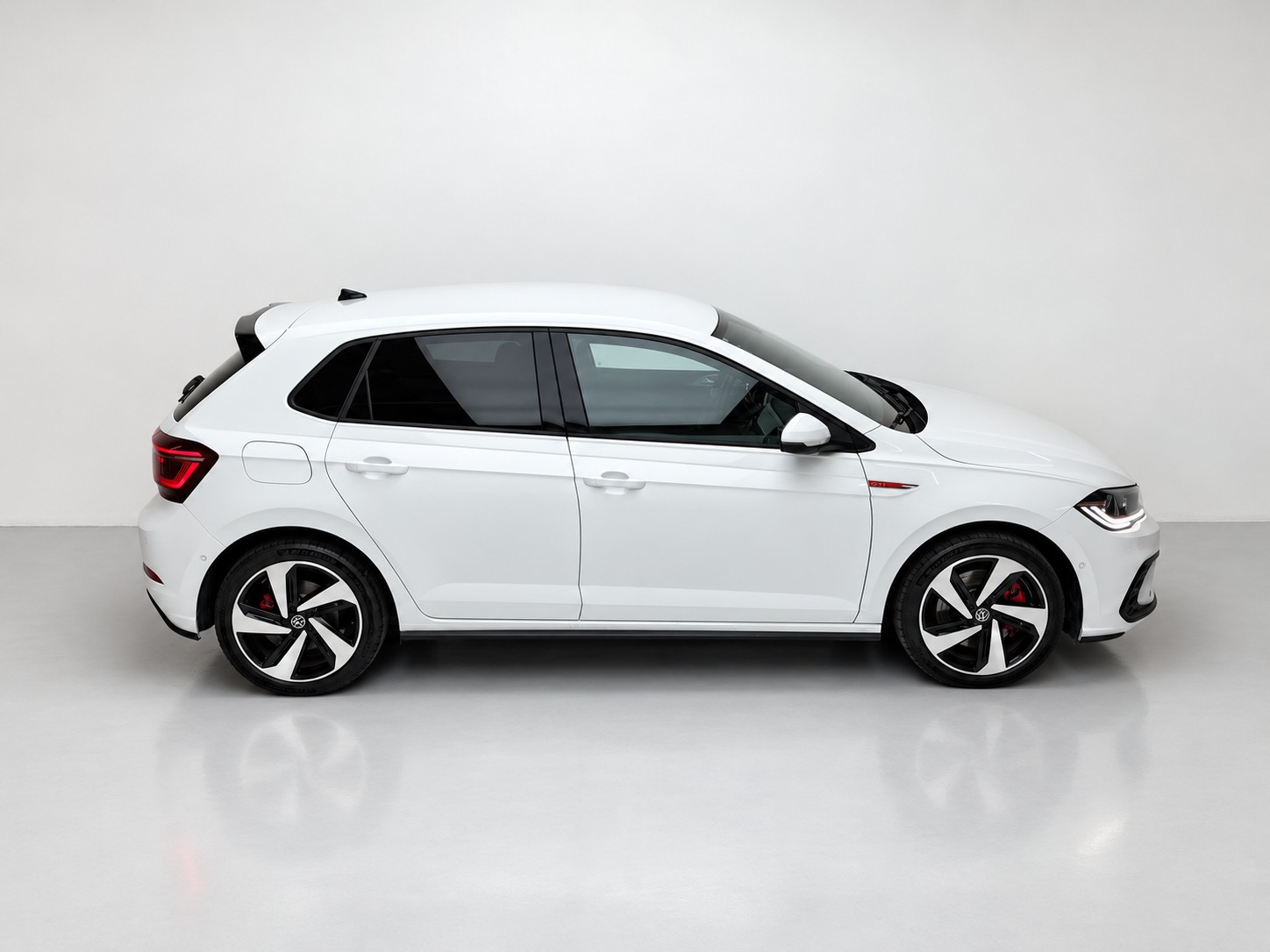 VW Polo 2.0 TSI GTI PRO-image-5