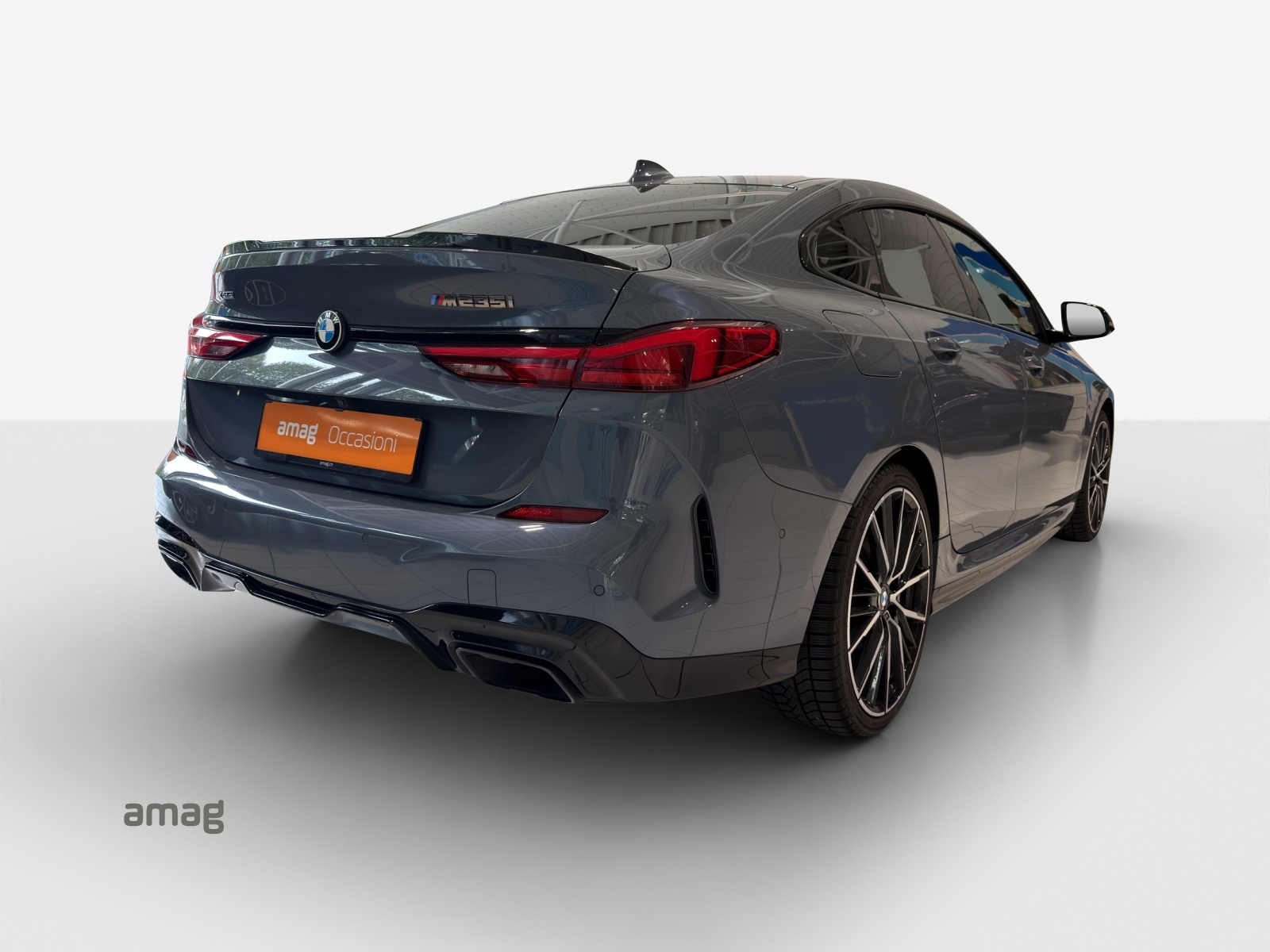 BMW M235i Gran Coupé xDrive Swiss Performance Steptronic-image-4