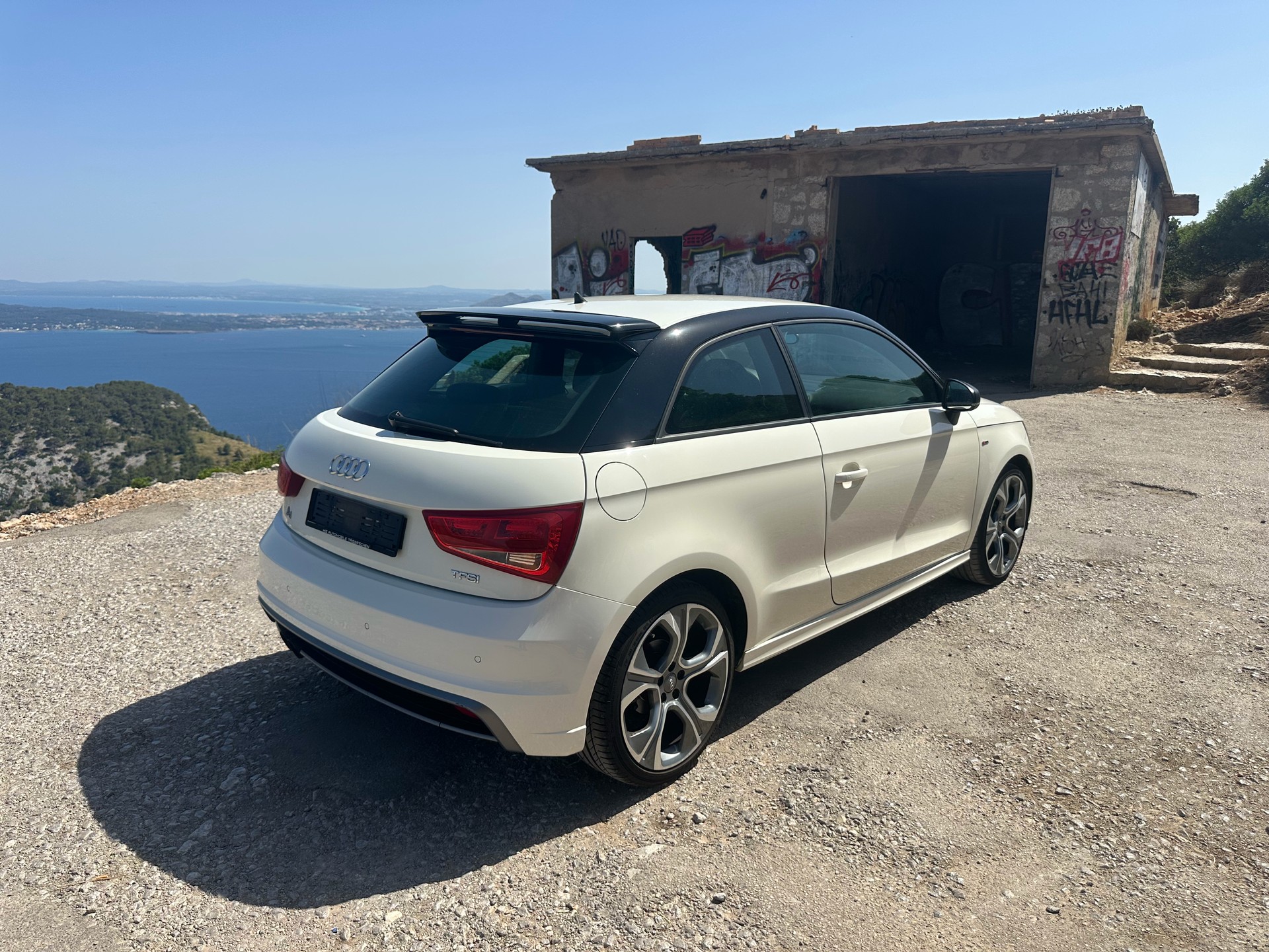 AUDI 1.4 TFSI Ambition S-Tronic-image-2