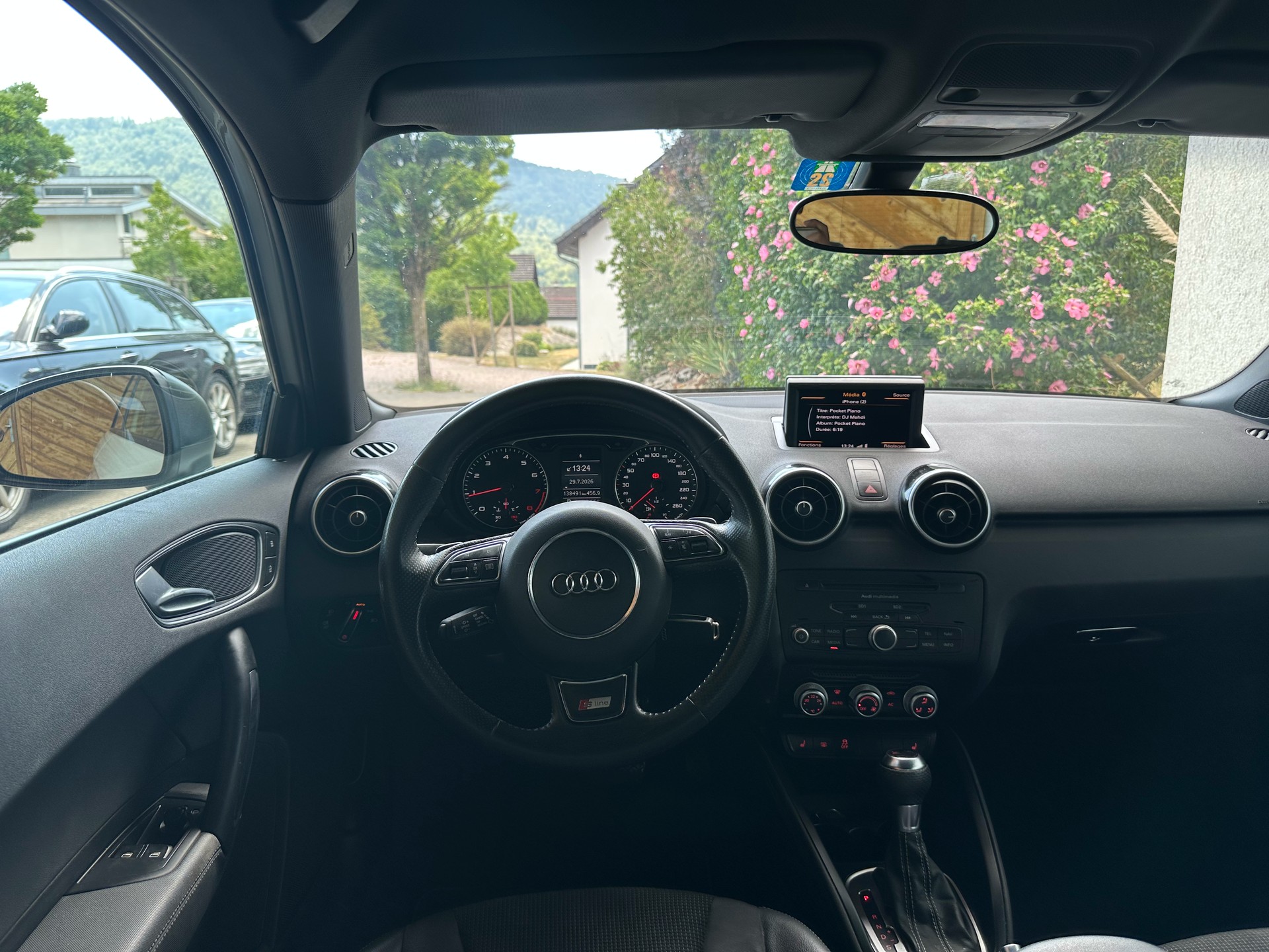 AUDI 1.4 TFSI Ambition S-Tronic-image-4