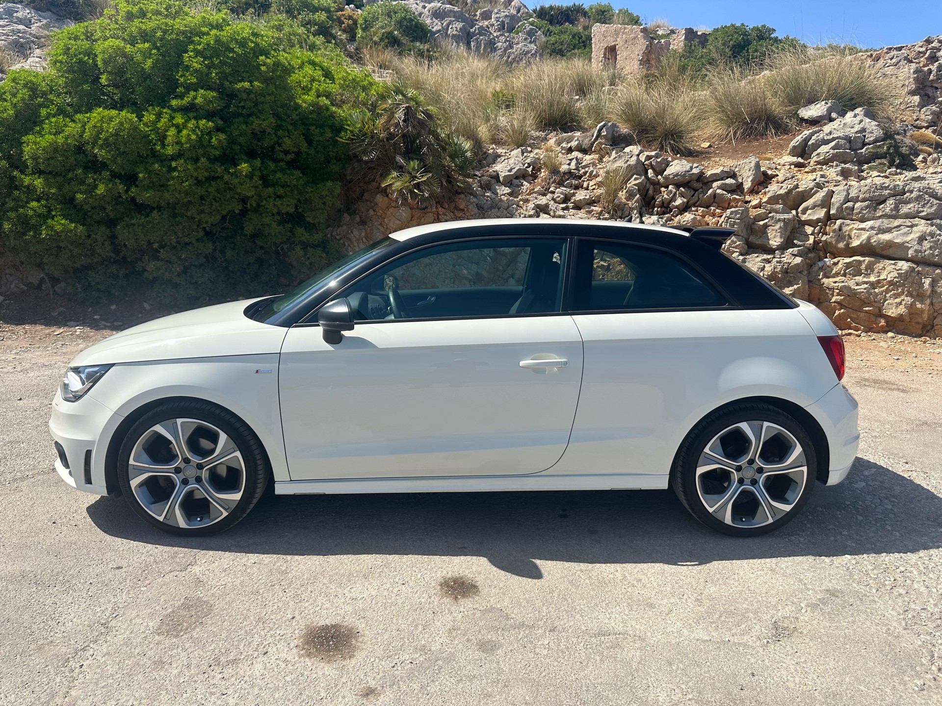 AUDI 1.4 TFSI Ambition S-Tronic-image-3