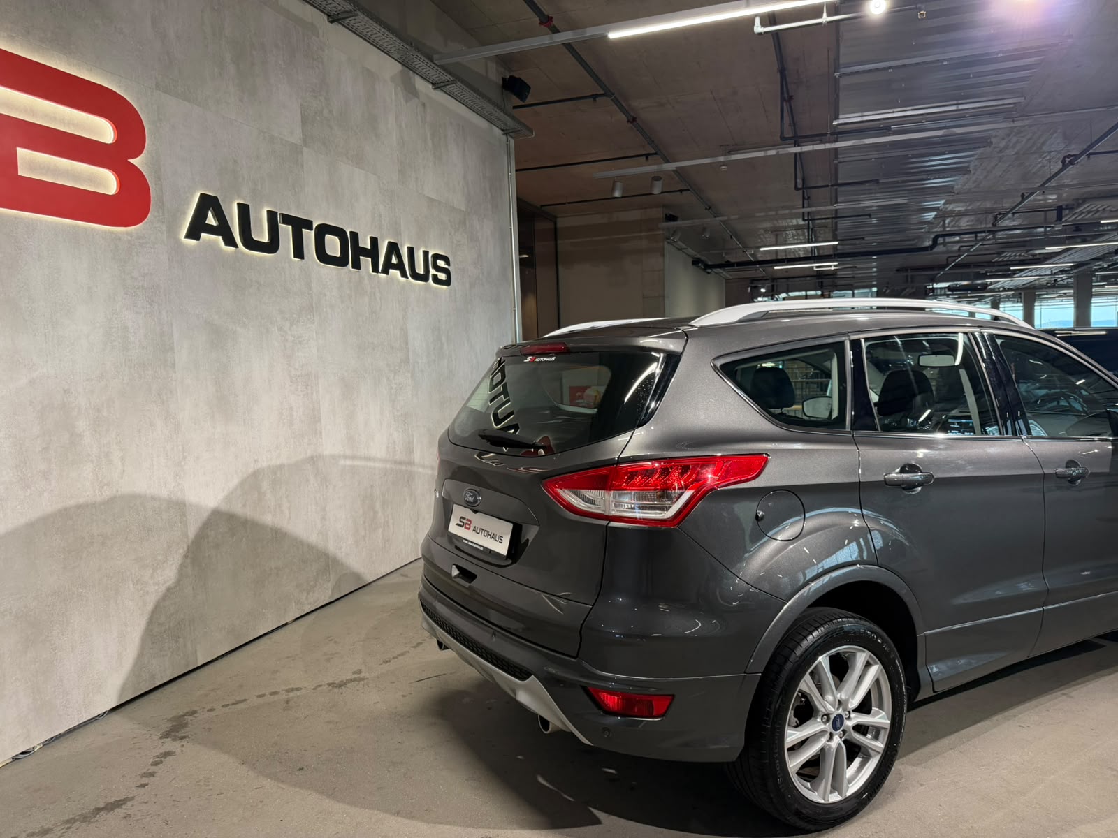 FORD Kuga 2.0 TDCi Titanium S 4WD PowerShift-image-11