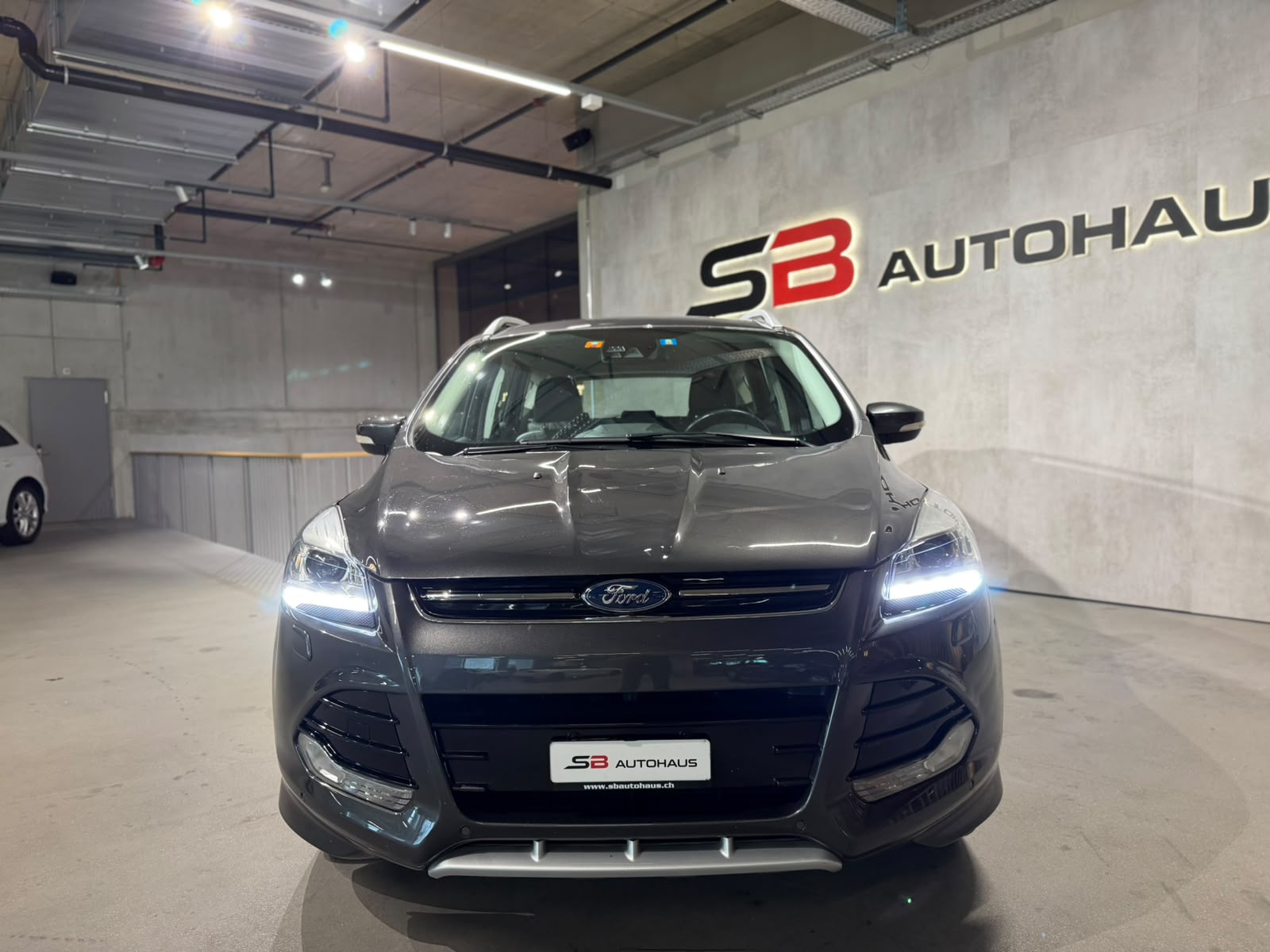 FORD Kuga 2.0 TDCi Titanium S 4WD PowerShift-image-2