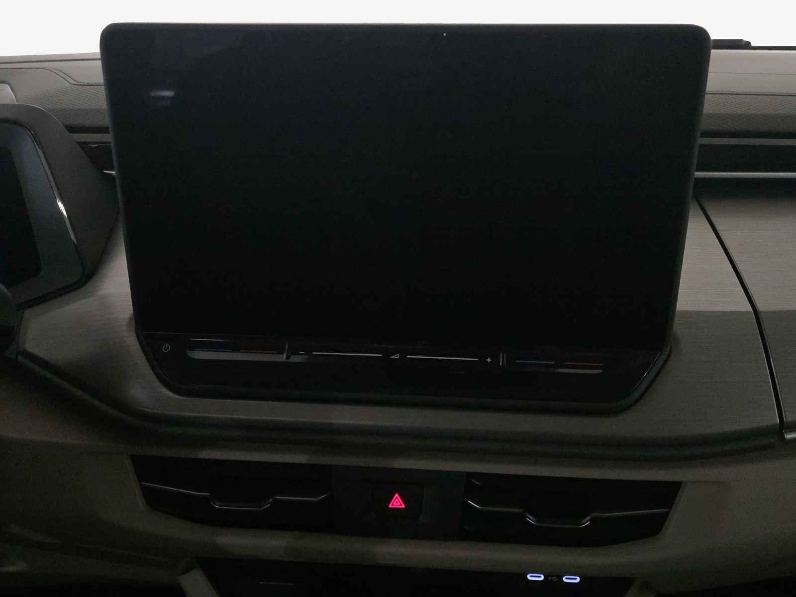 VW California eHybrid Beach Ocean 4Motion-image-10