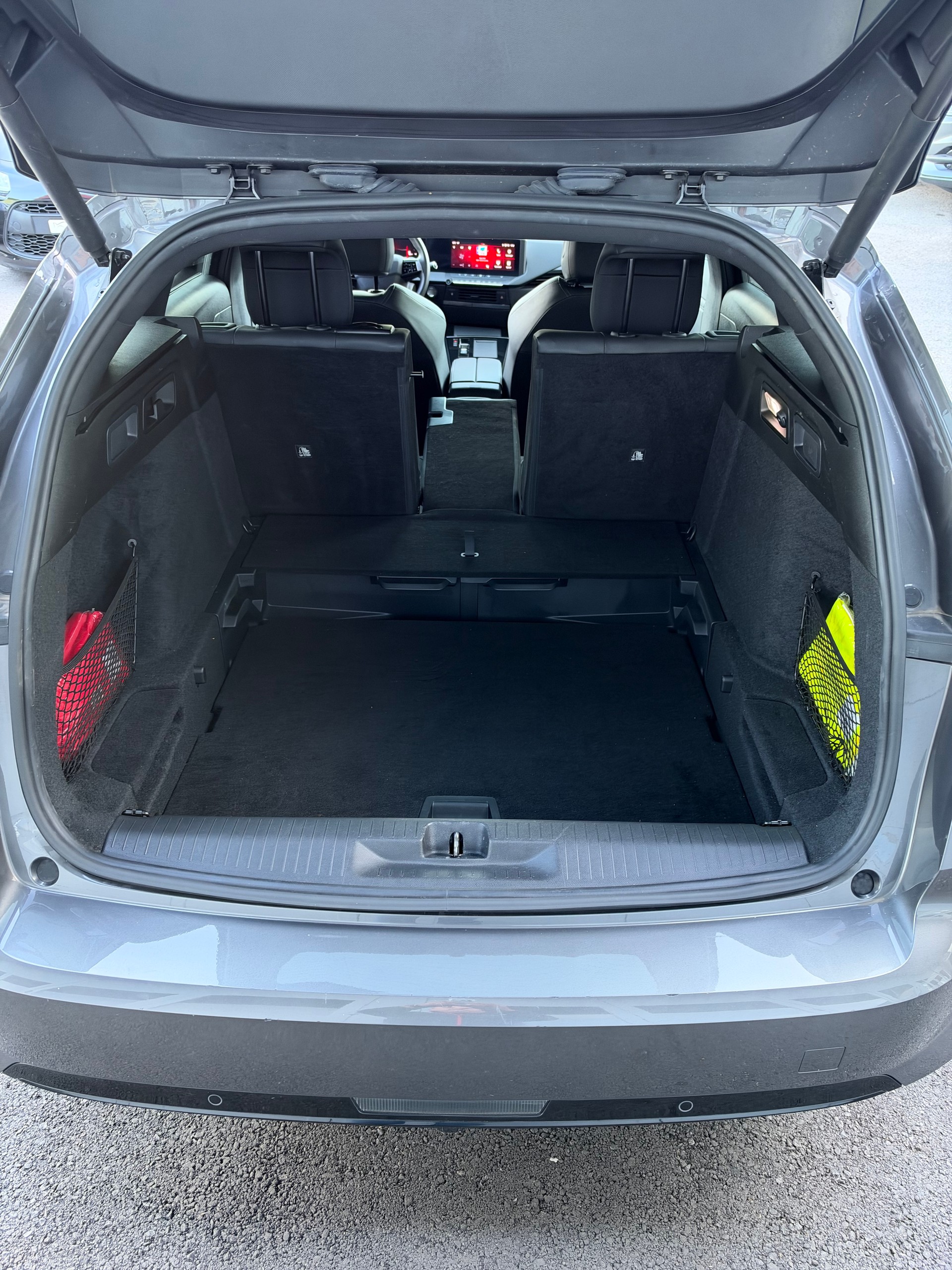 OPEL Astra Sports Tourer 1.2i Turbo GS A-image-22