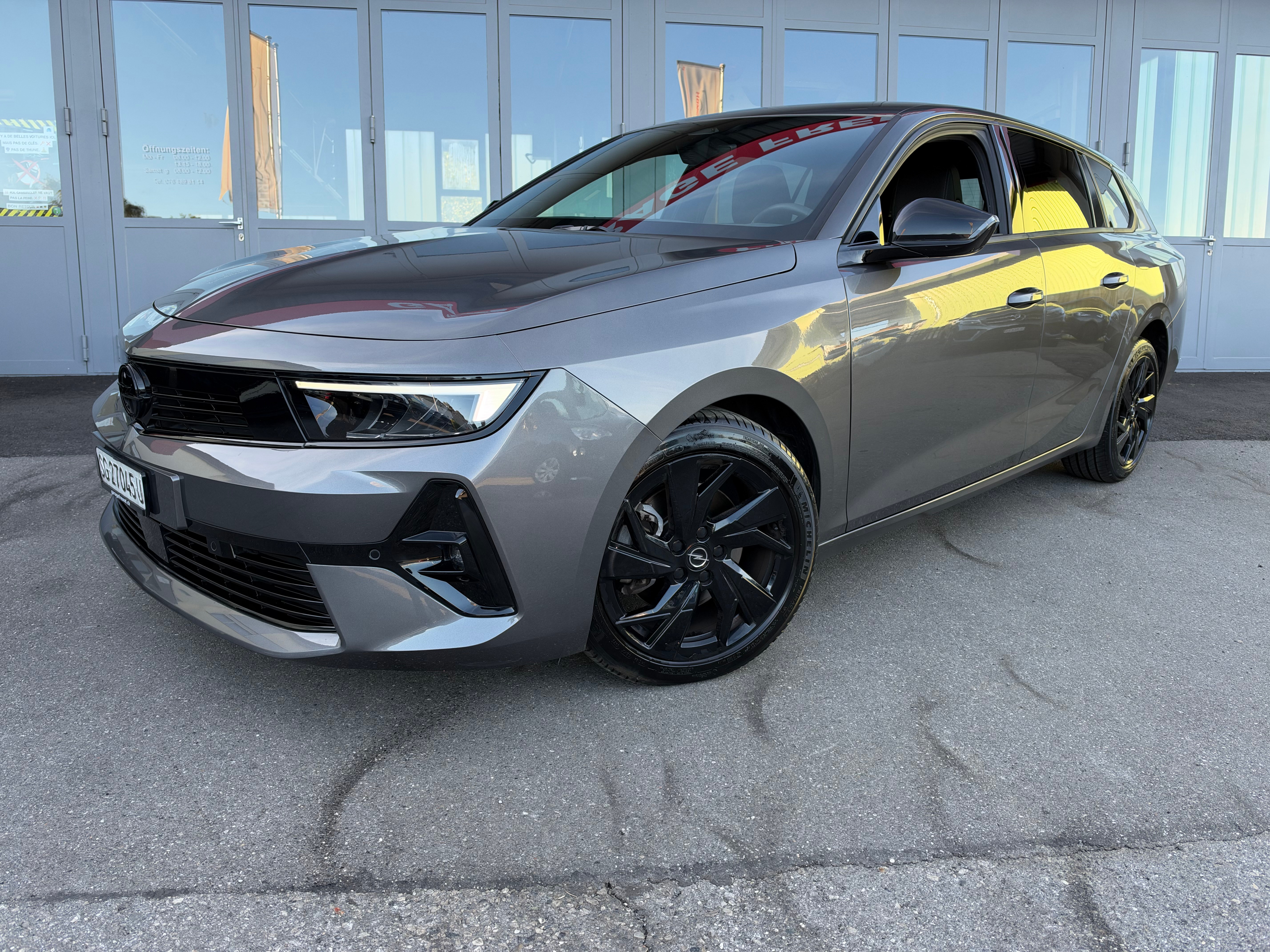 Car photo