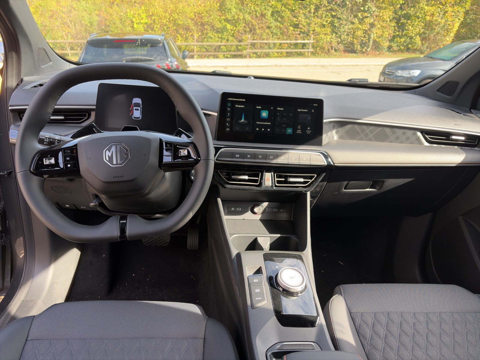 MG 3 1.5 Hybrid Luxury-image-5