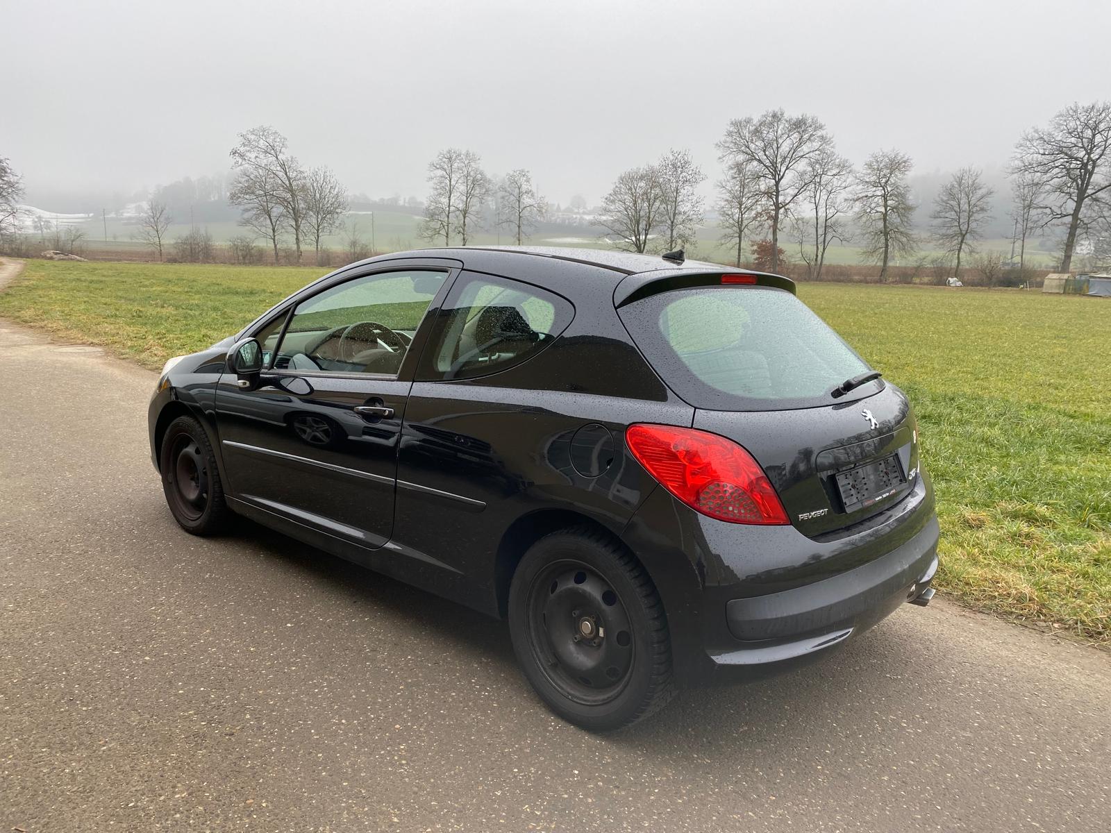 PEUGEOT 207 1.6 16V XS Premium-image-1