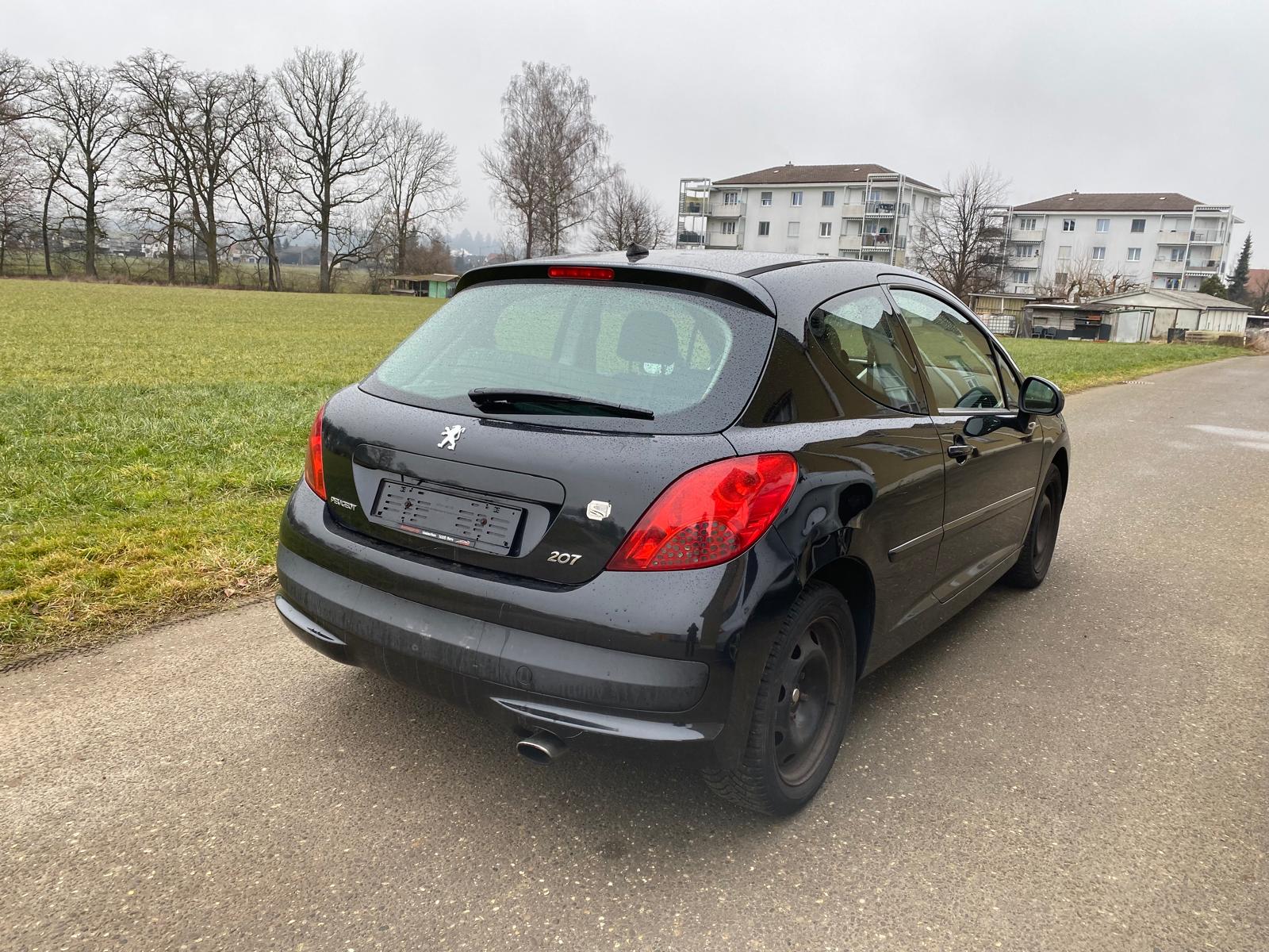 PEUGEOT 207 1.6 16V XS Premium-image-9