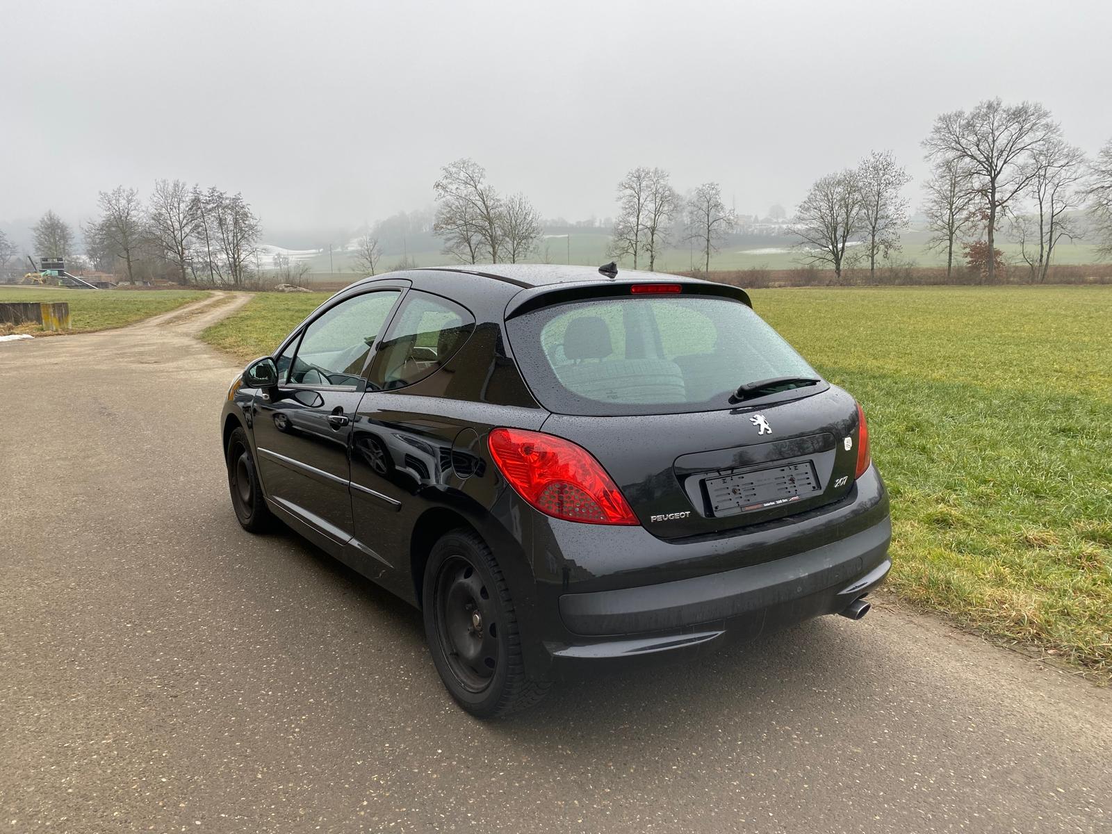 PEUGEOT 207 1.6 16V XS Premium-image-2