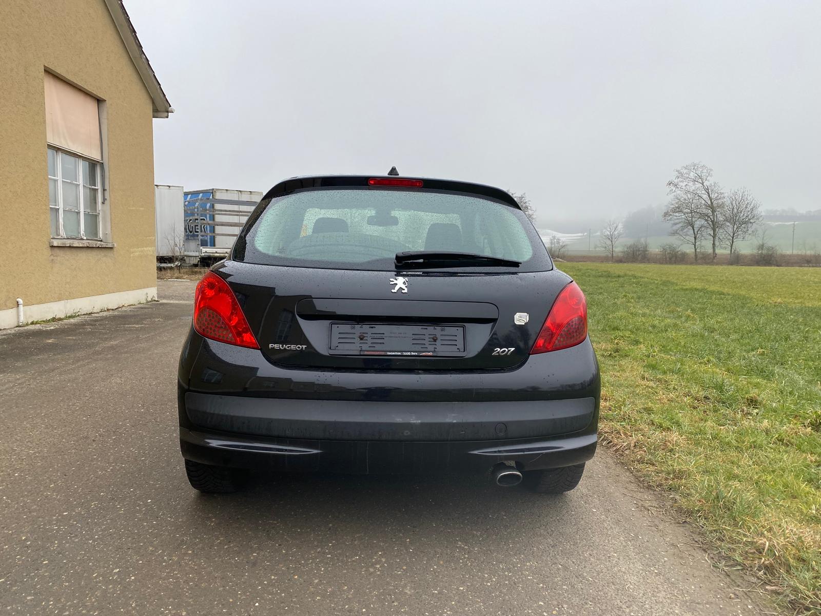 PEUGEOT 207 1.6 16V XS Premium-image-3