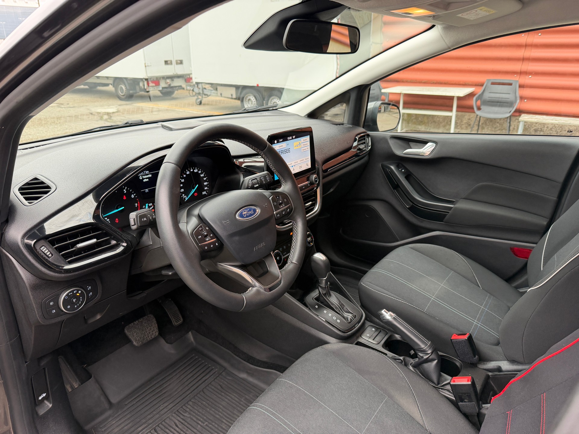FORD Fiesta 1.0 SCTi Business Automat-image-8