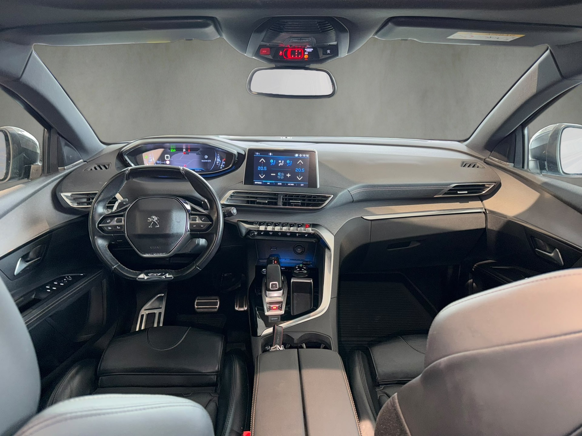 PEUGEOT 5008 2.0 BlueHDi GT EAT 7 places-image-13