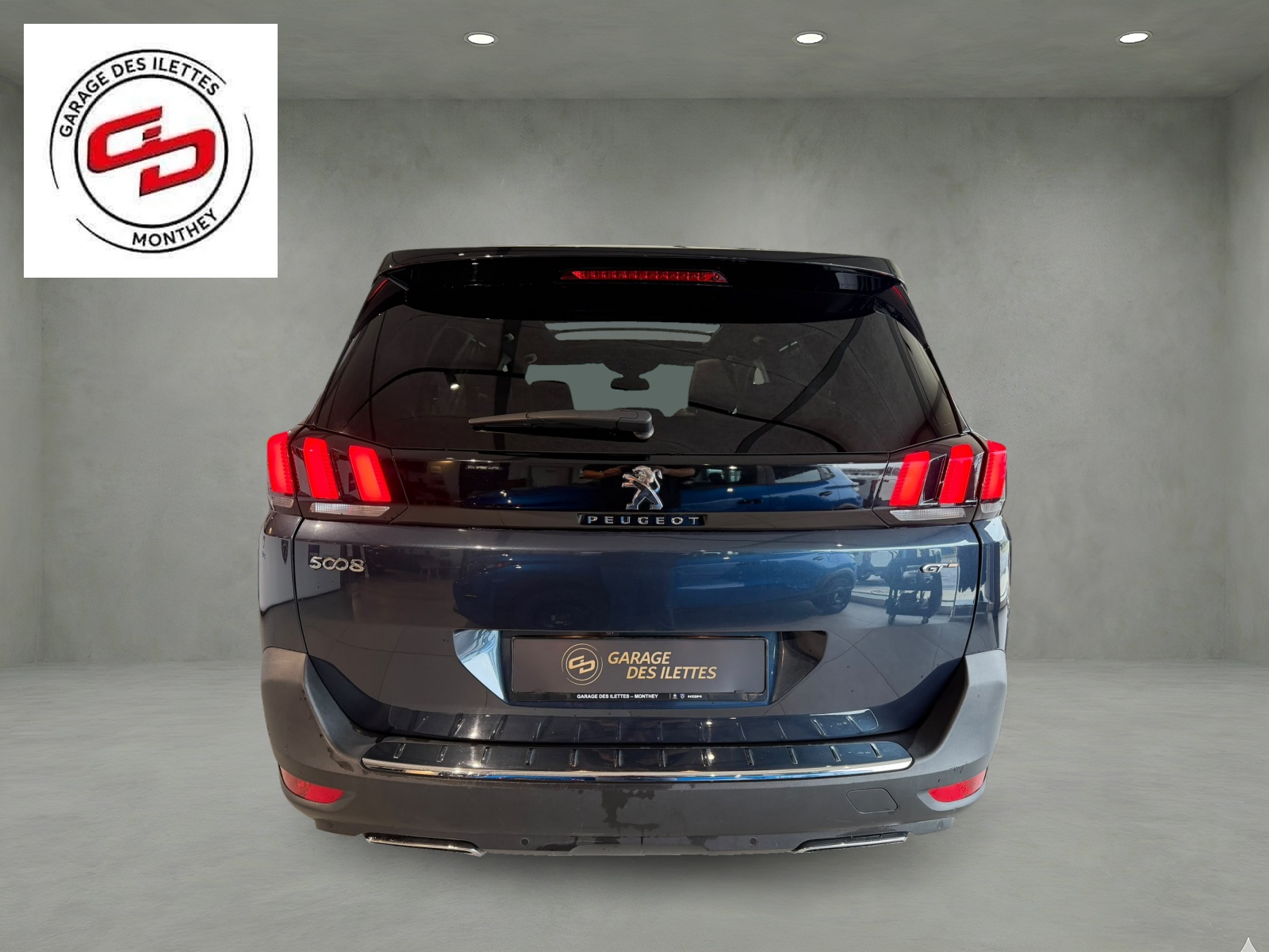 PEUGEOT 5008 2.0 BlueHDi GT EAT 7 places-showroom-element-2