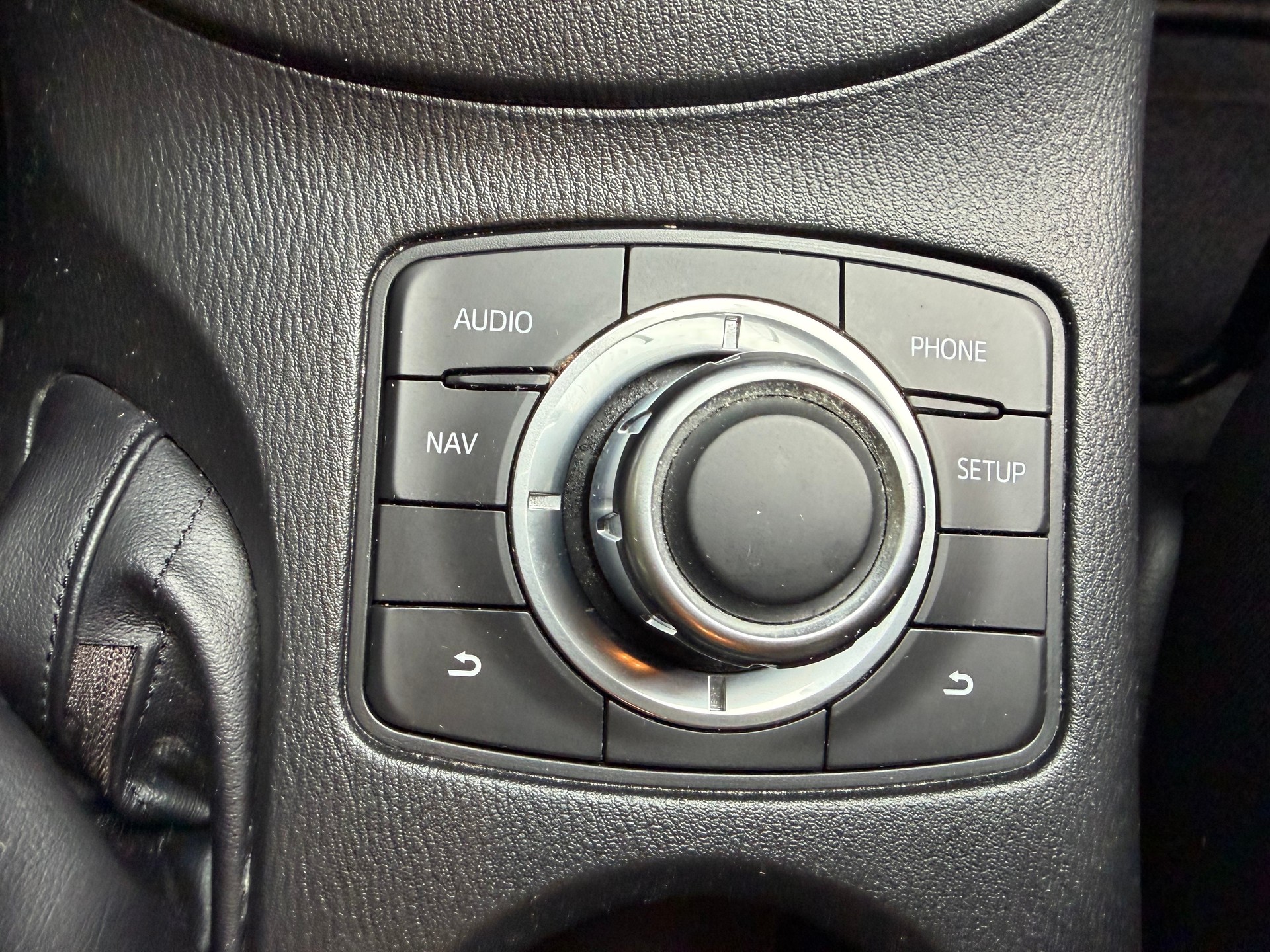 MAZDA CX-5 2.0 Ambition FWD-image-14