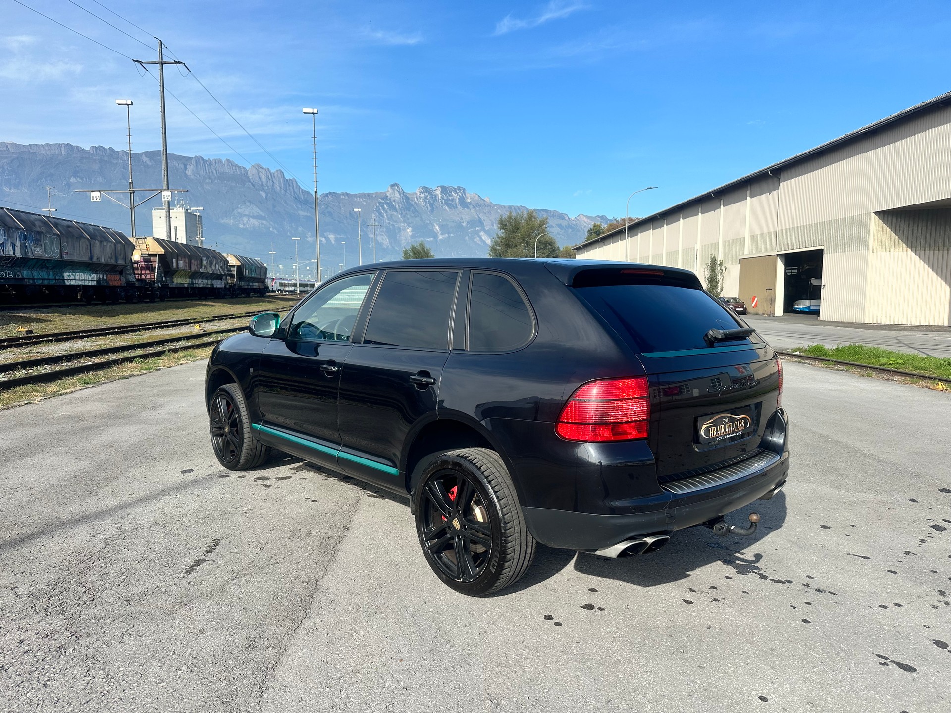 PORSCHE Cayenne Turbo-image-4