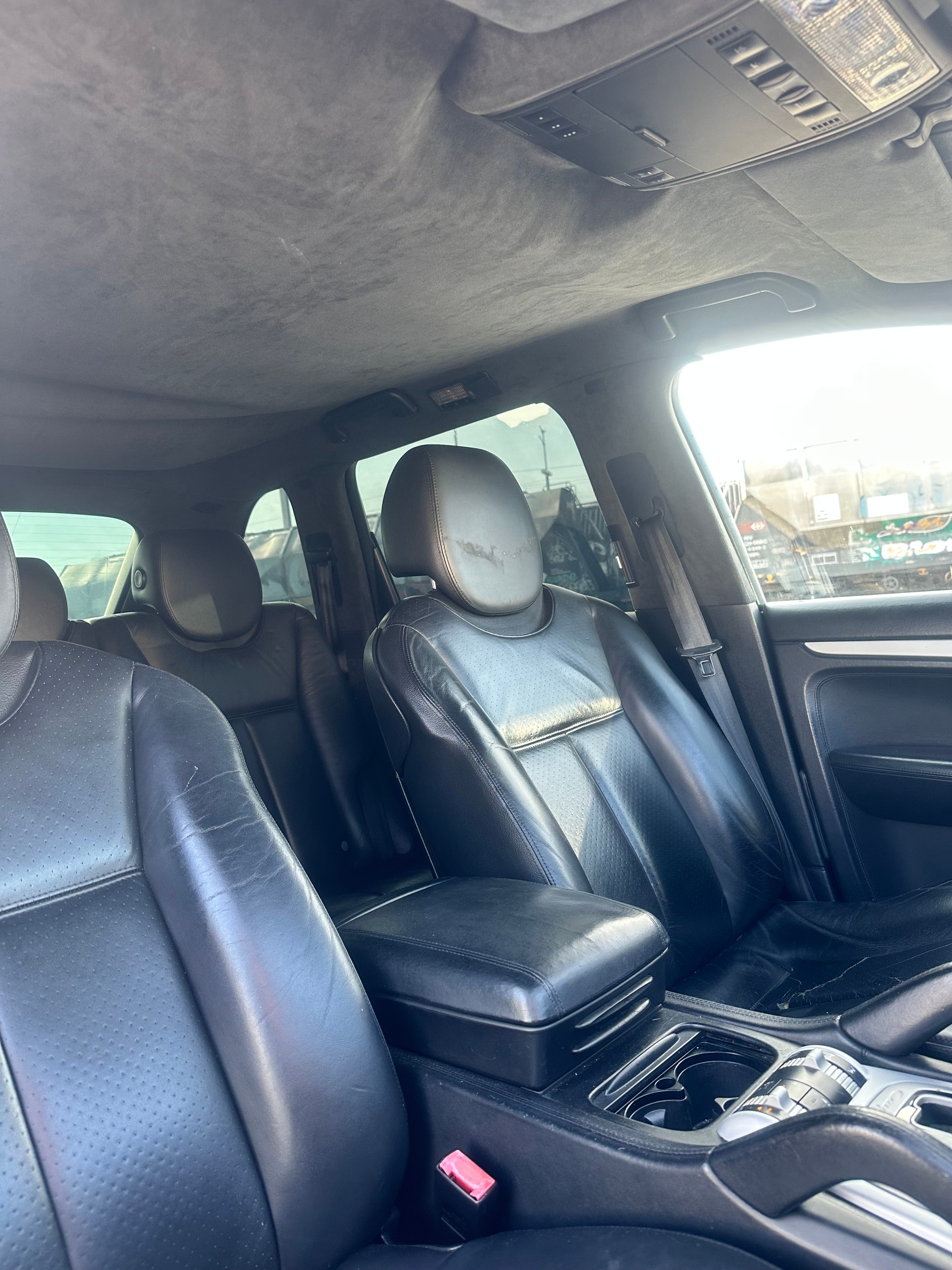 PORSCHE Cayenne Turbo-image-15