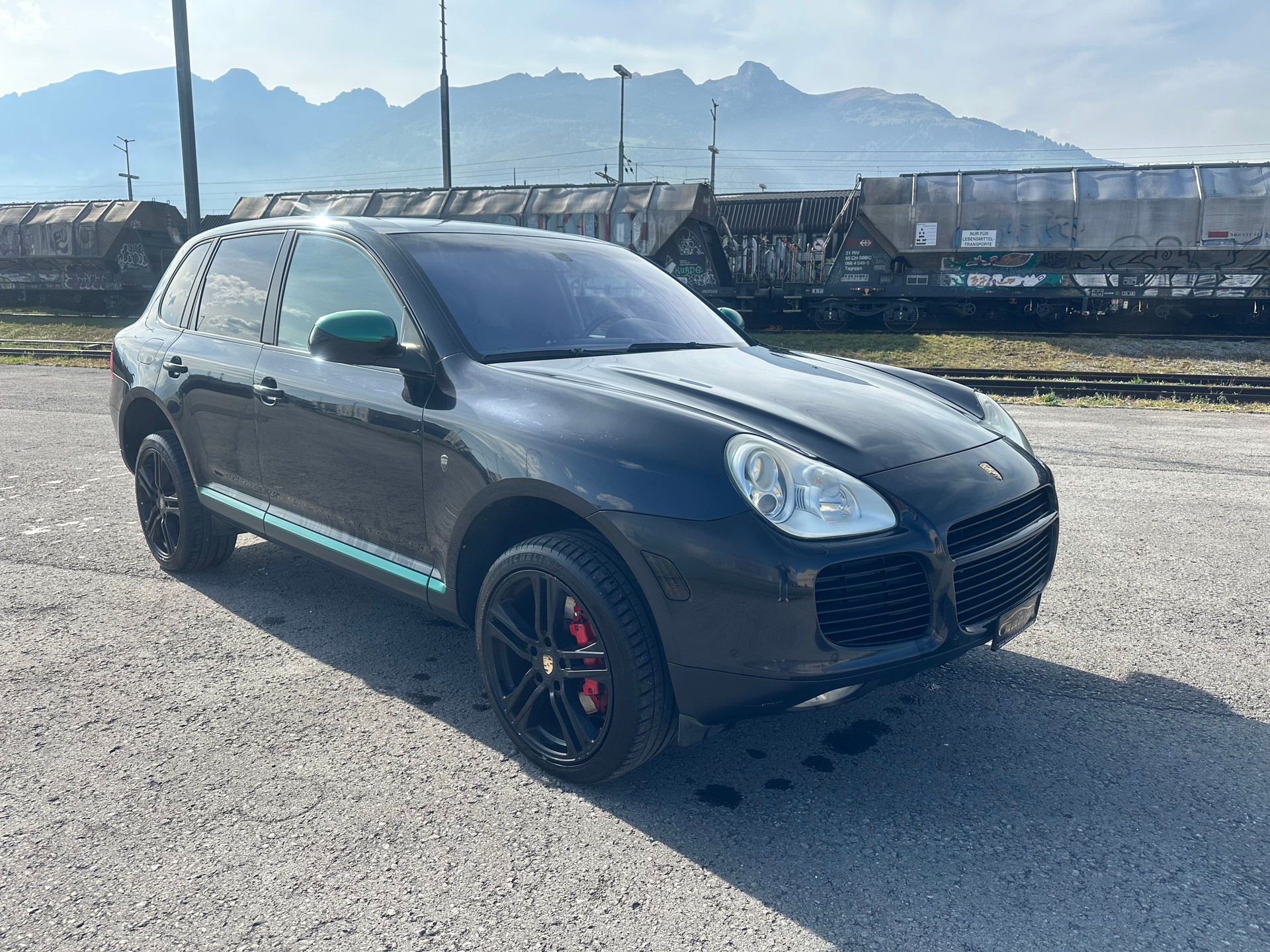 PORSCHE Cayenne Turbo-image-1