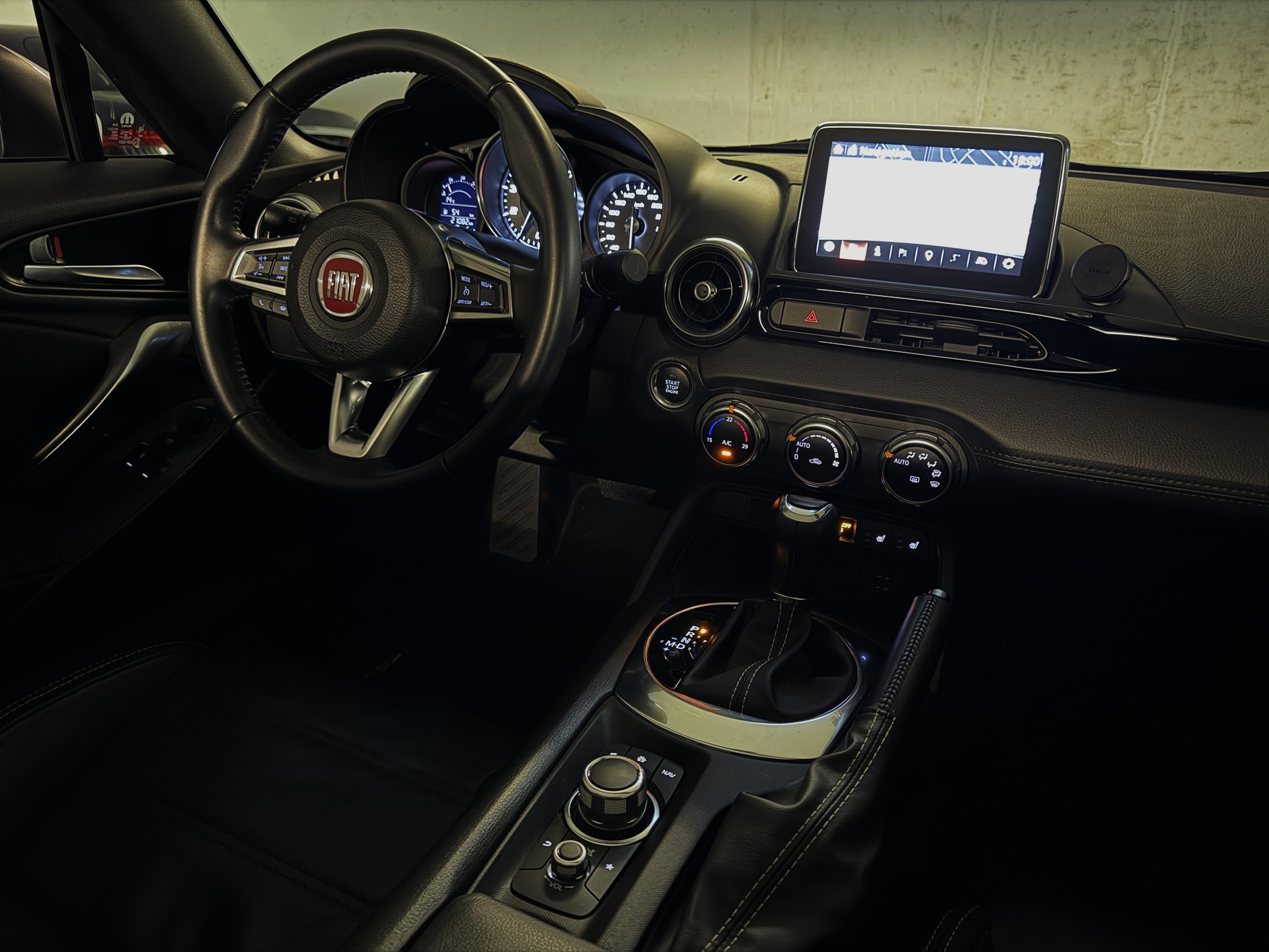 FIAT 124 Spider 1.4 TB Lusso Automatic - *NEUWERTIG* - *VOLLAUSSTATTUNG* - *8-FACH ALURÄDER* - *GARANTIE*-image-26