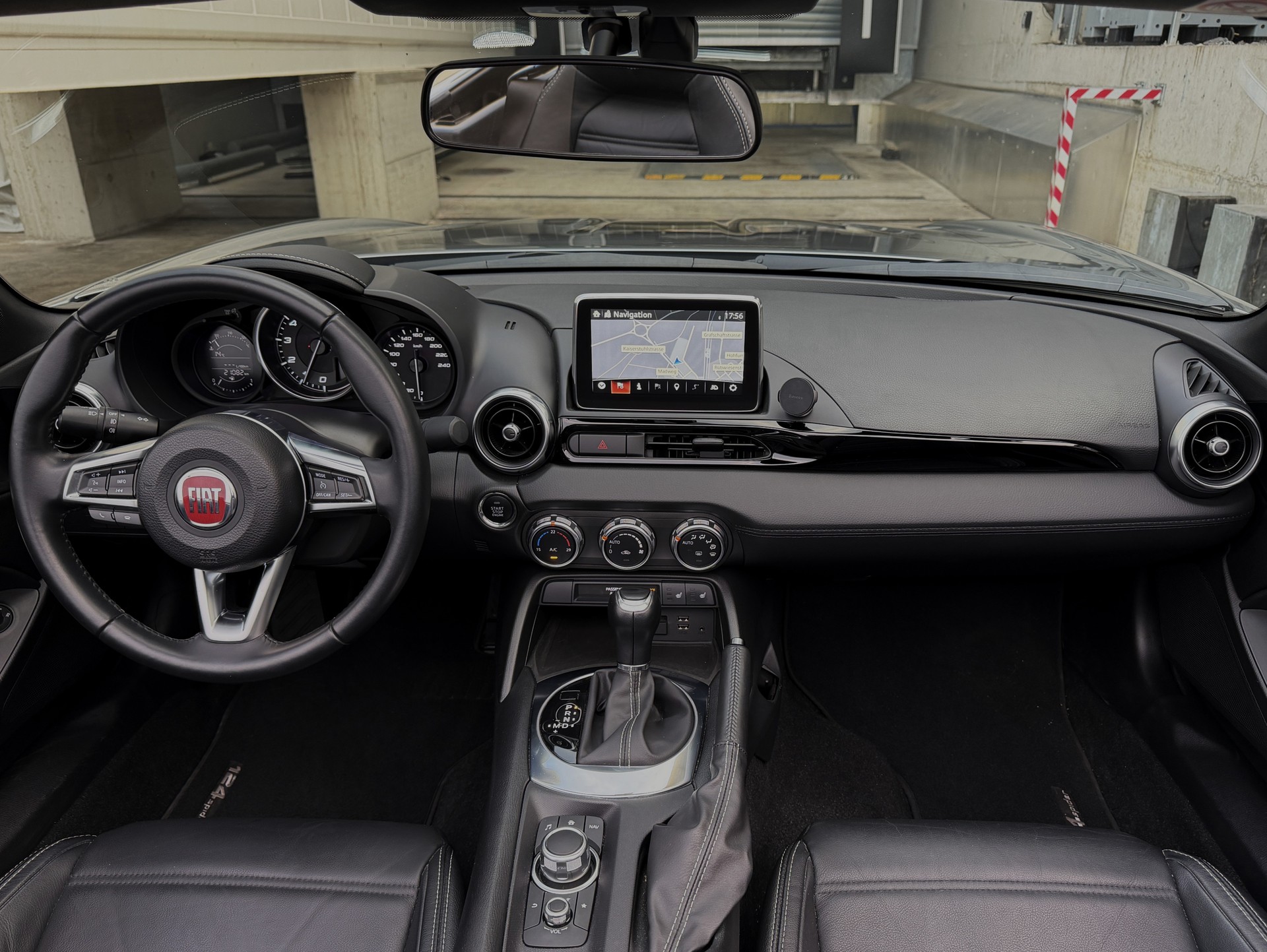 FIAT 124 Spider 1.4 TB Lusso Automatic - *NEUWERTIG* - *VOLLAUSSTATTUNG* - *8-FACH ALURÄDER* - *GARANTIE*-image-24