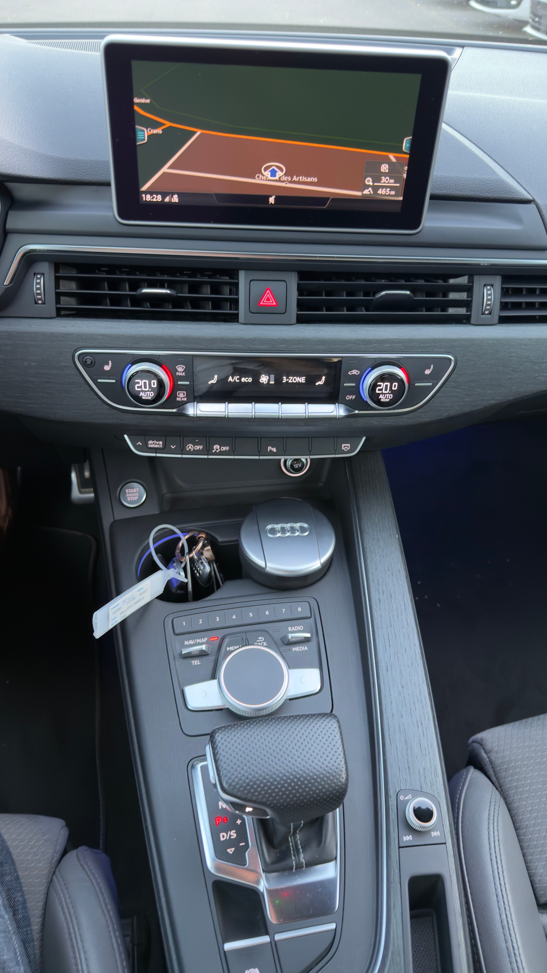 AUDI A4 Avant 3.0 TDI Sport quattro S-tronic-image-9