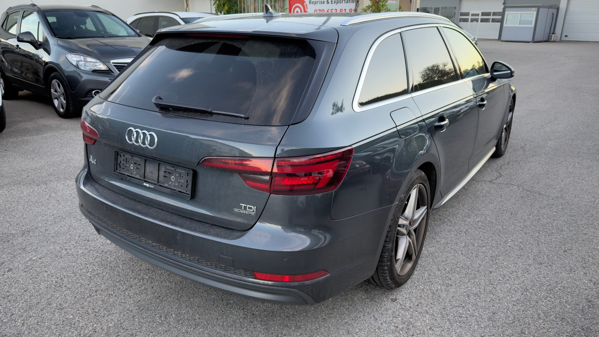 AUDI A4 Avant 3.0 TDI Sport quattro S-tronic-image-5