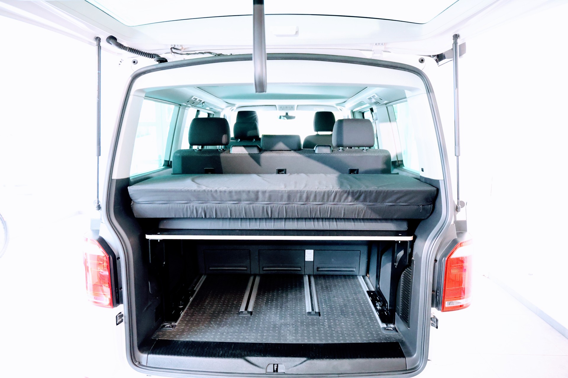 VW T6 California 2.0 TDI Beach Liberty-image-11