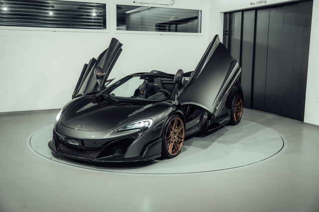 McLaren 675LT Spider 3.8 V8 SSG