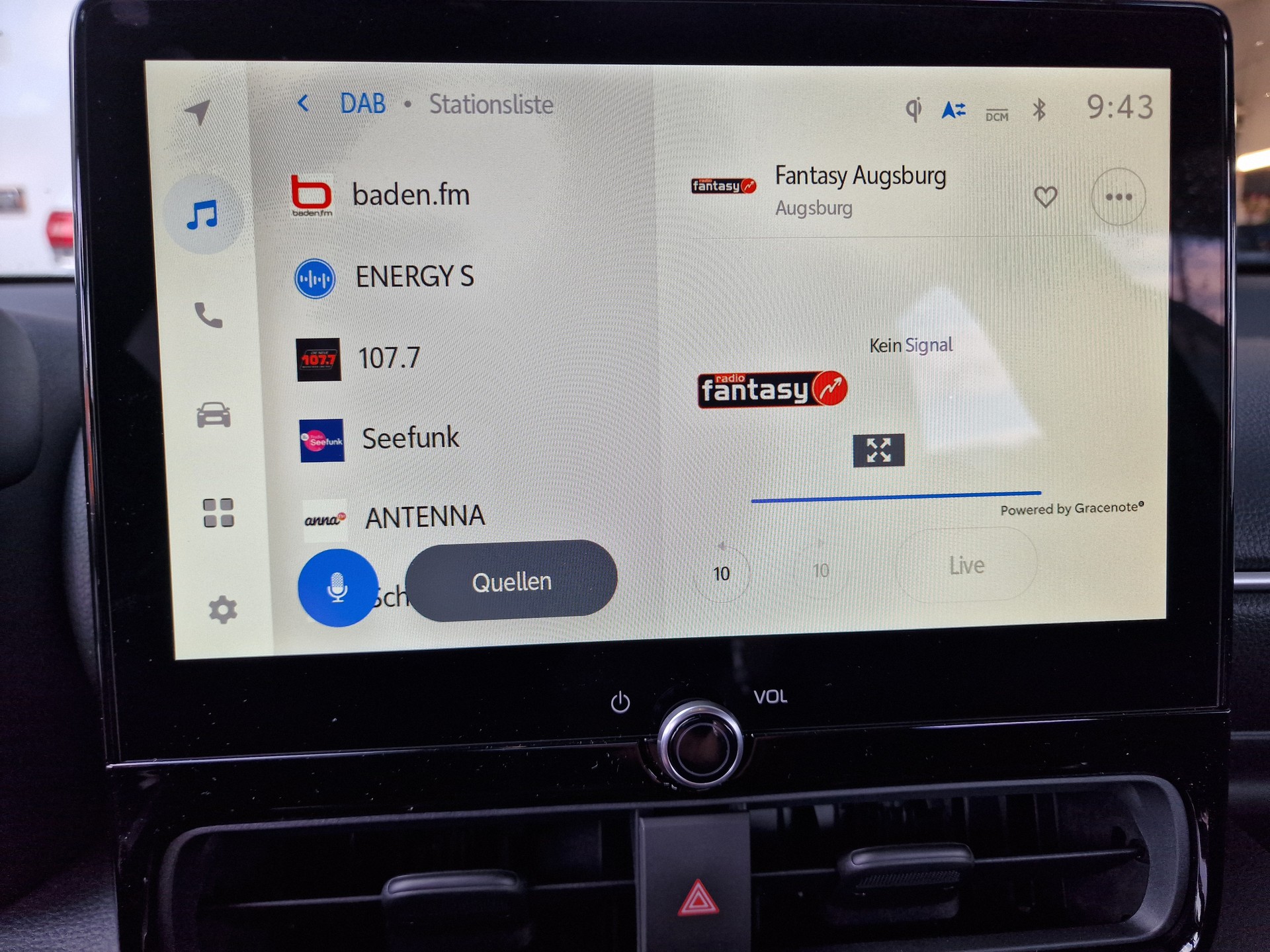TOYOTA Yaris 1.5 Premium e-CVT 10Jahre Garantie-image-15