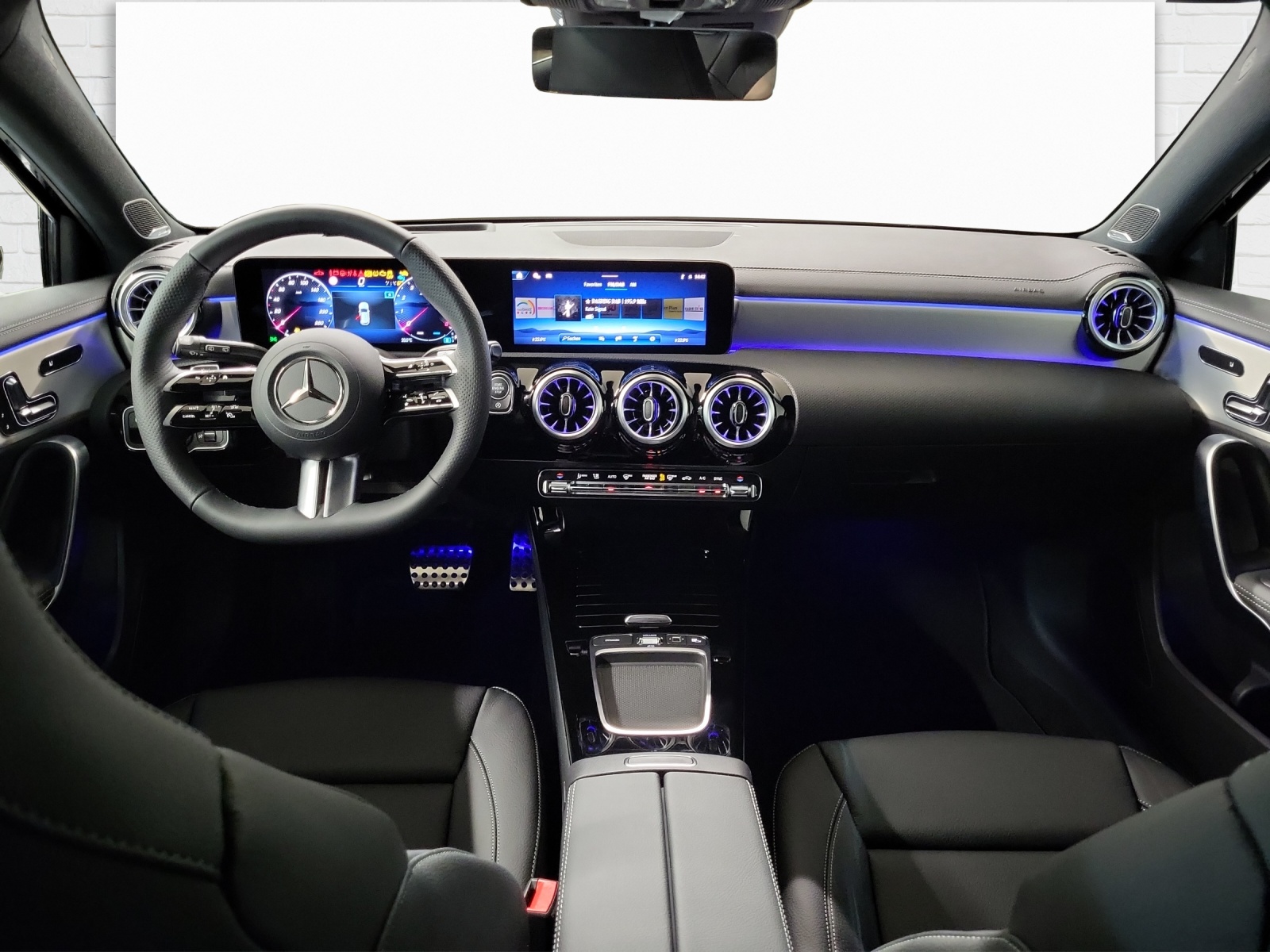 MERCEDES-BENZ A 220 AMG Line 4Matic-image-7