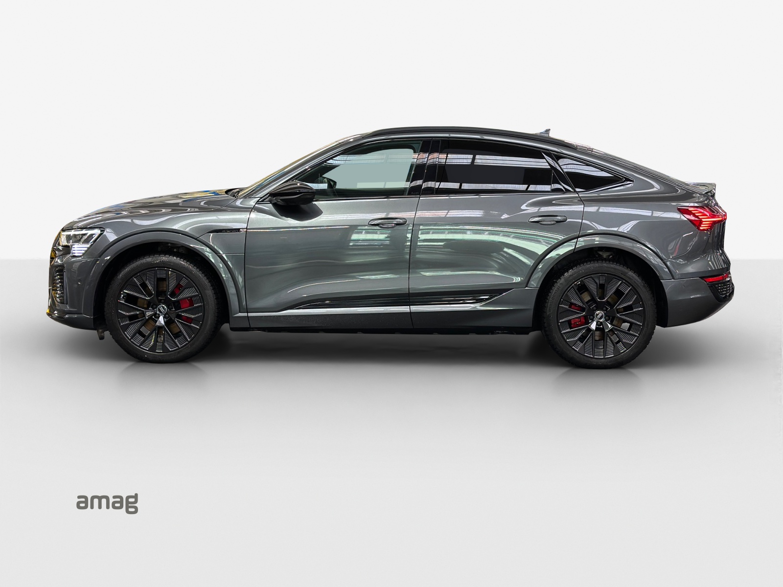 AUDI Q8 Sportback 55 e-tron Black Edition quattro-image-1
