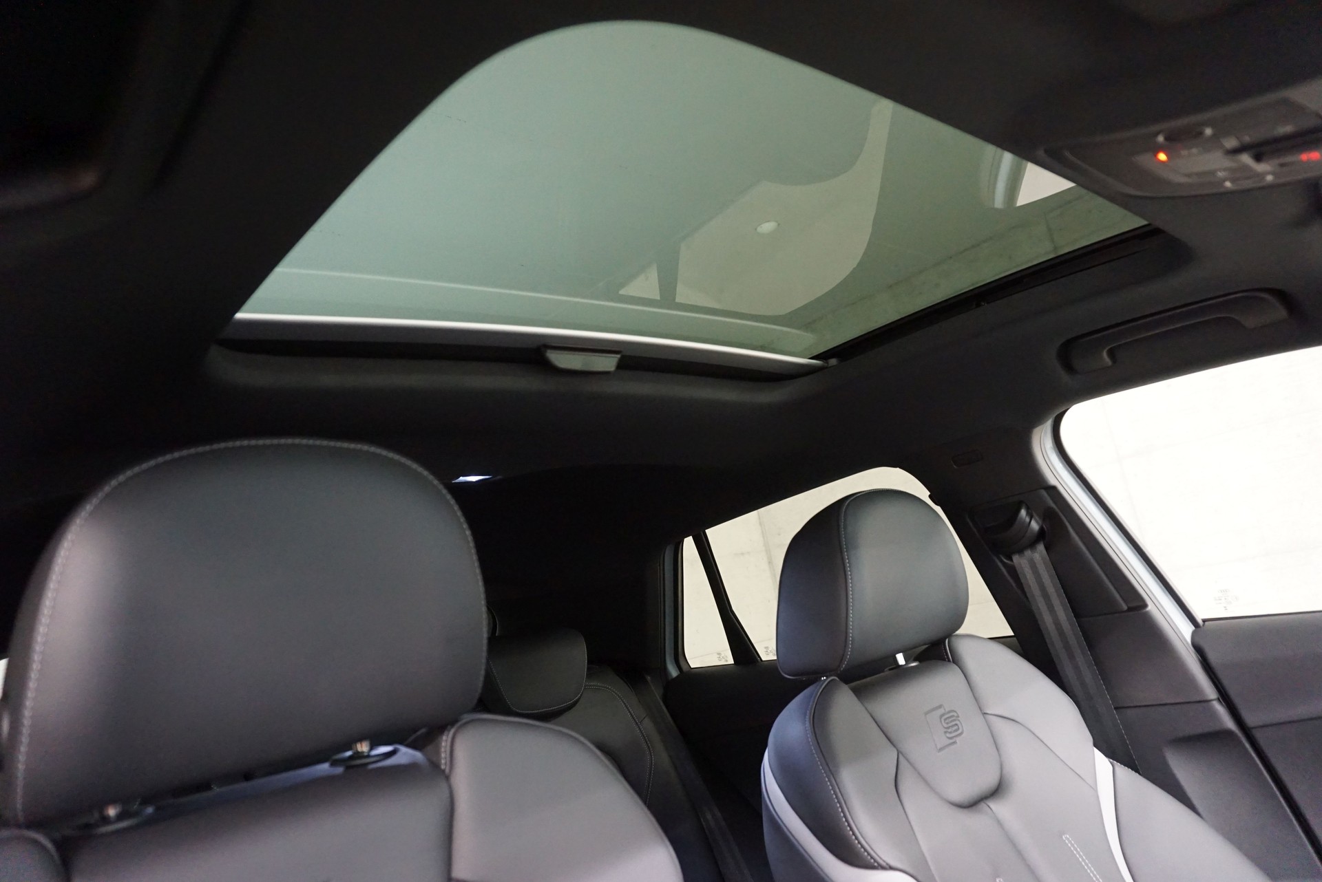 AUDI Q2 40 TFSI S line Attraction quattro S-tronic-image-11