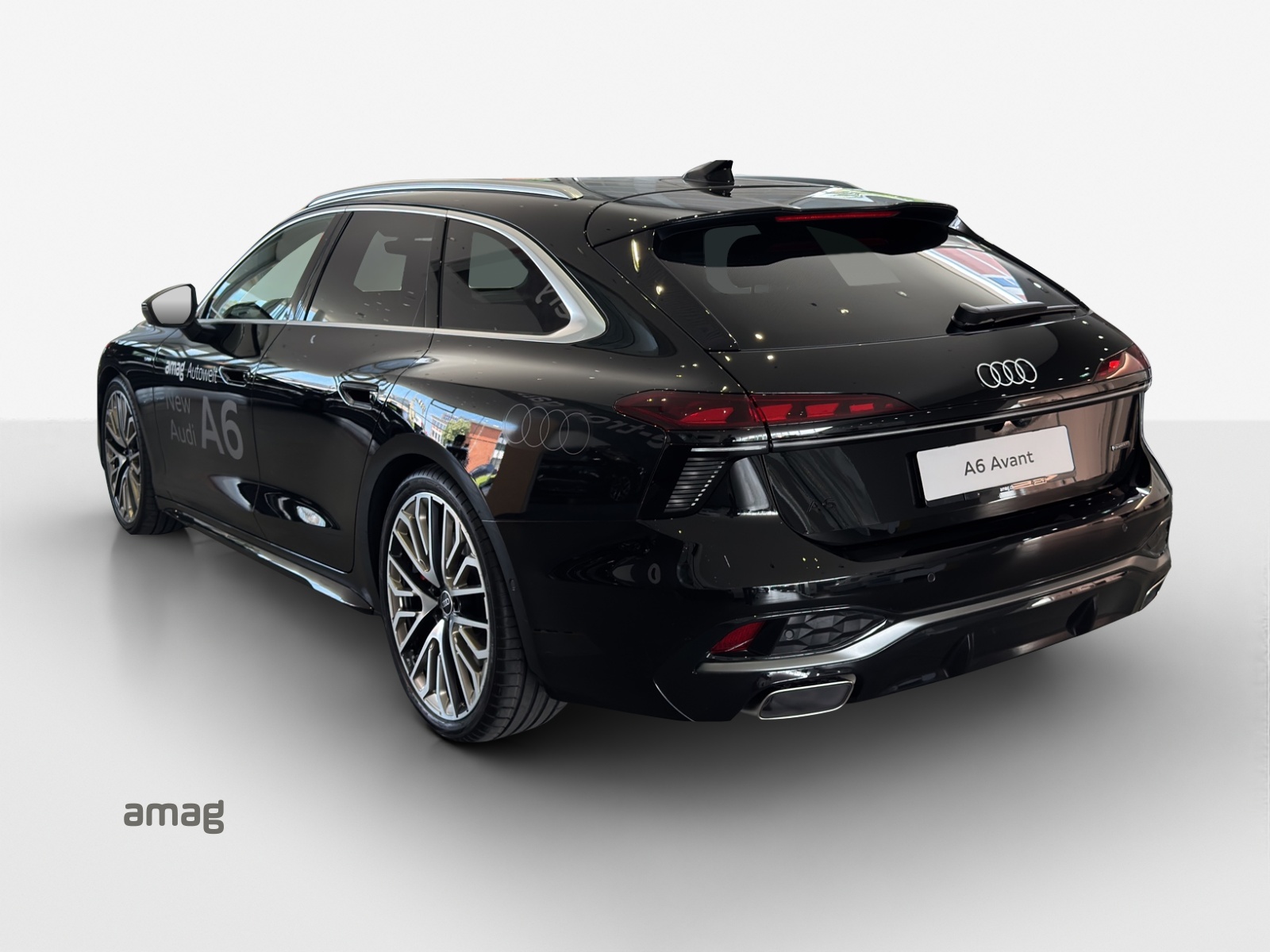 AUDI A6 Avant TFSI quattro 270 kW S tronic-image-2