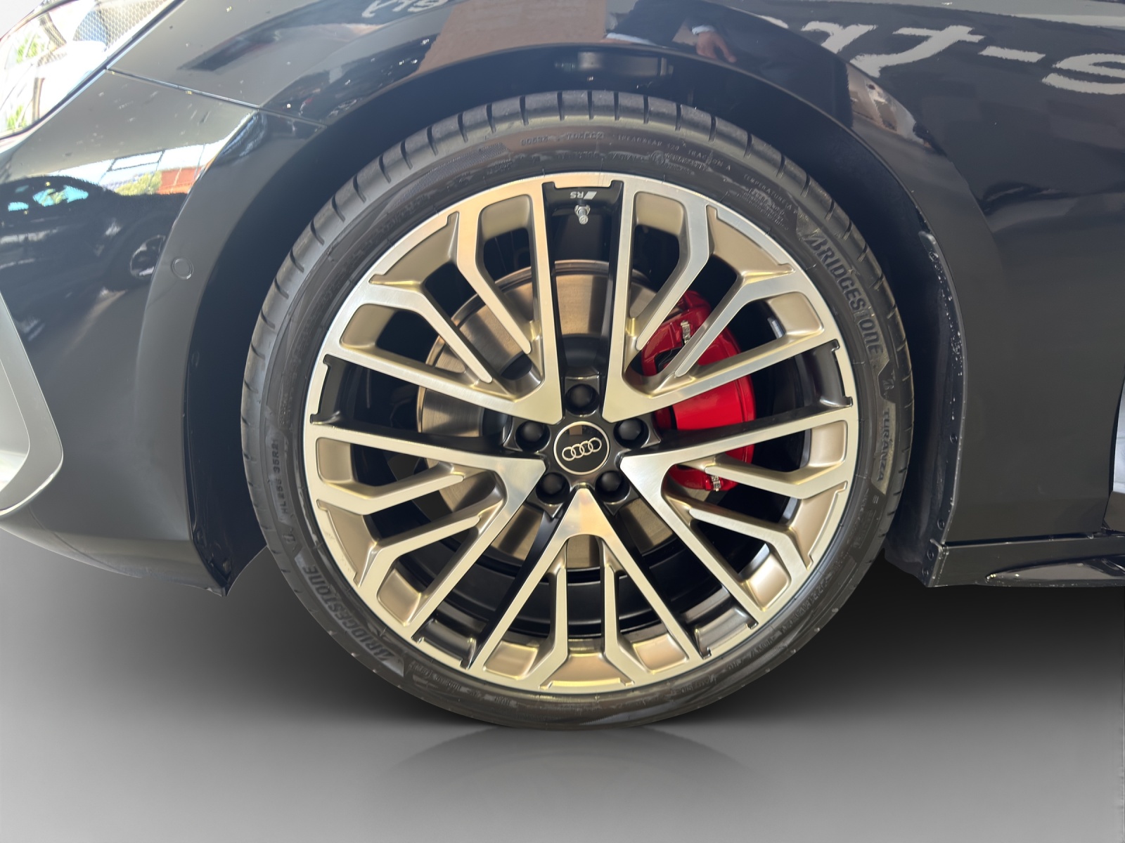 AUDI A6 Avant TFSI quattro 270 kW S tronic-image-13