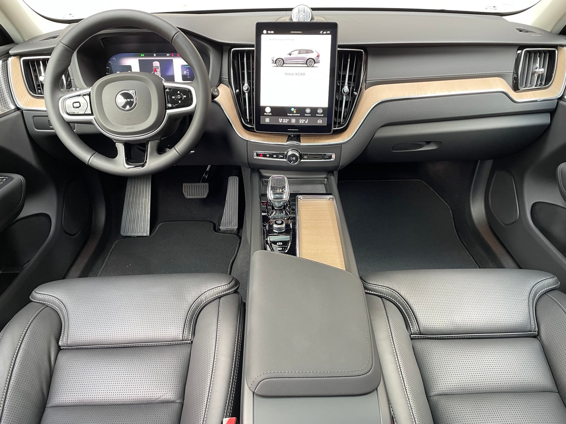 VOLVO XC60 2.0 T6 TE Ultra Dark eAWD-image-5