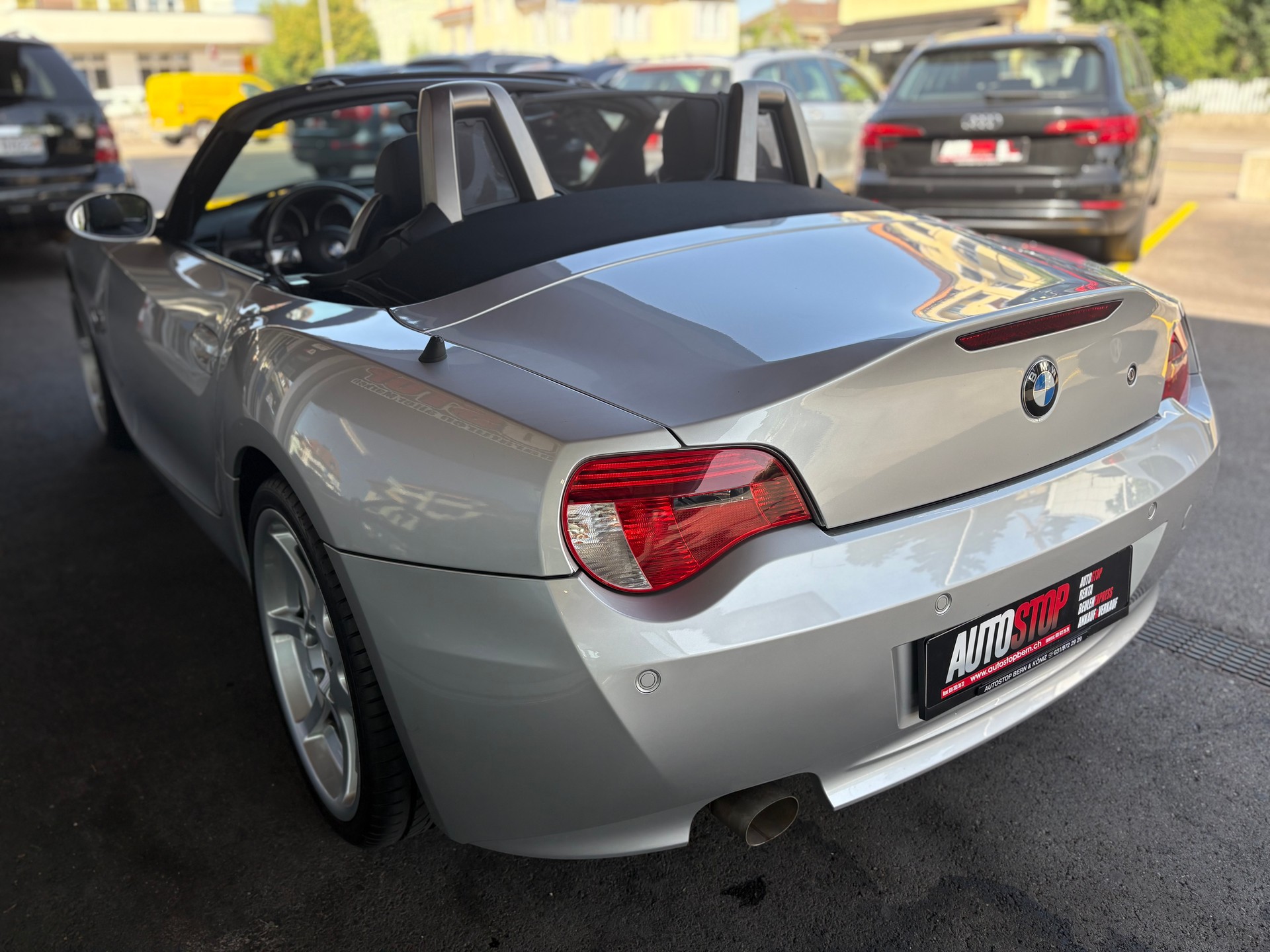 BMW Z4 2.0i Roadster-image-2