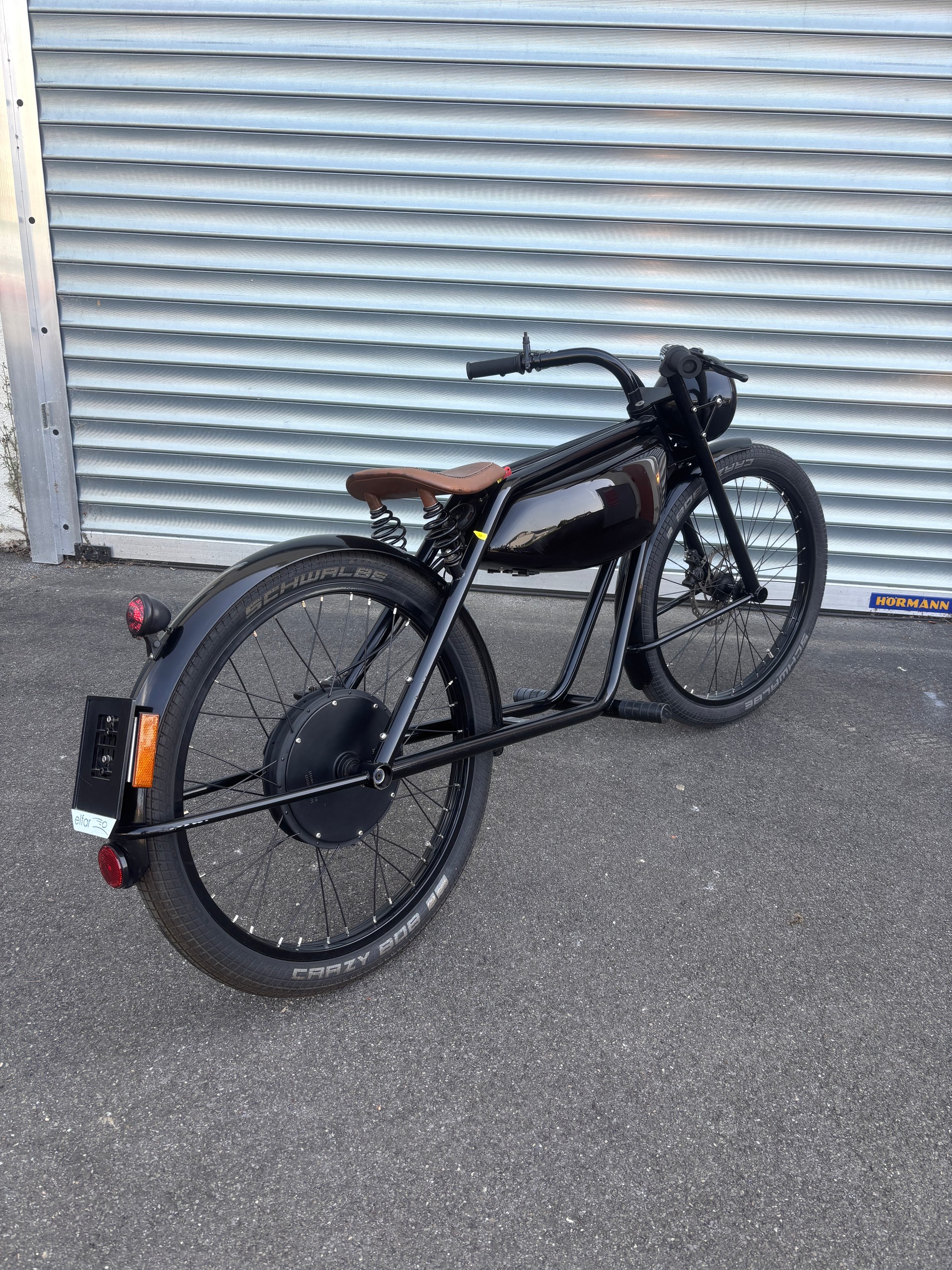 E-SCOOTER Meijs Motorman-showroom-element-1