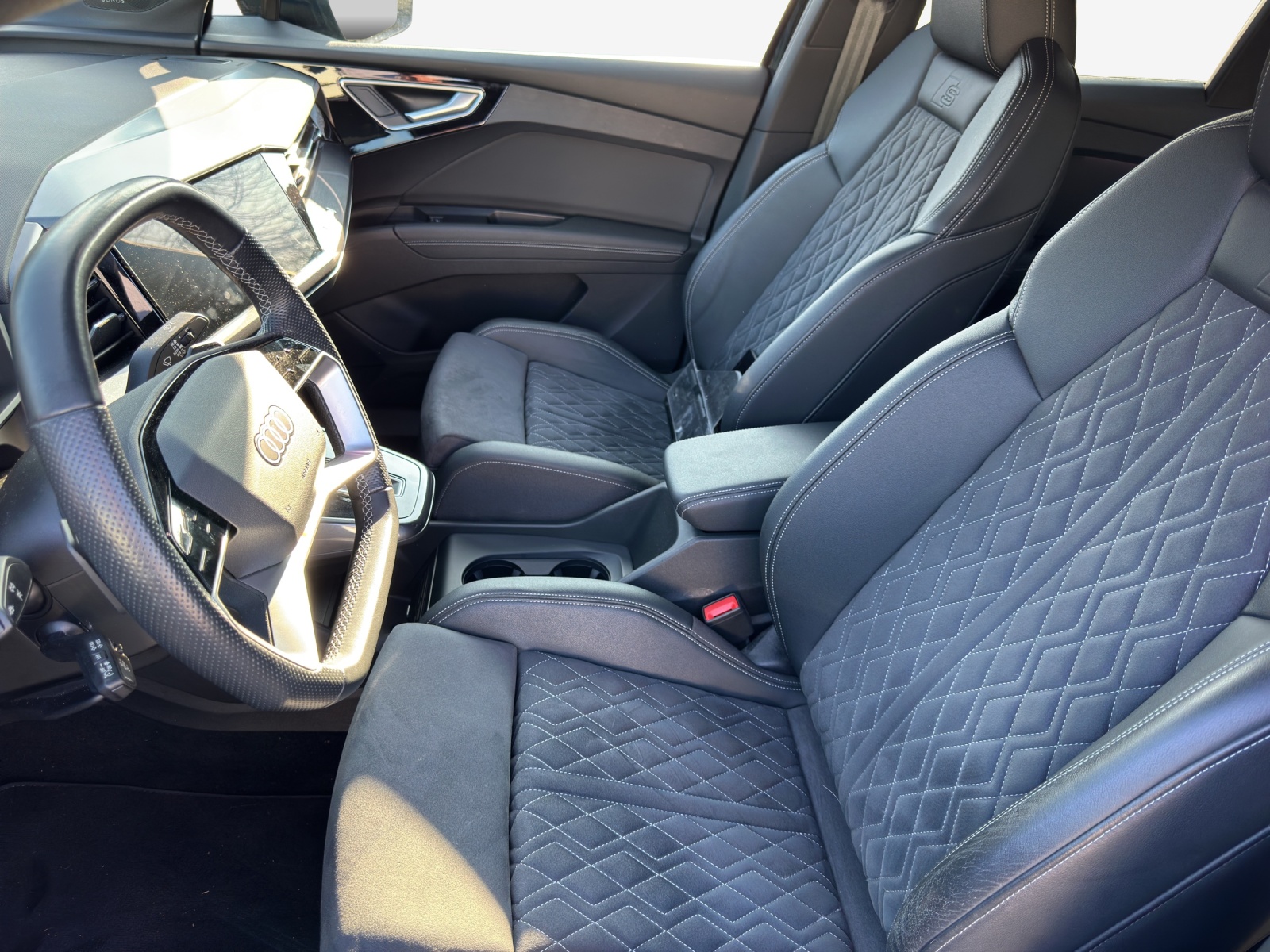 AUDI Q4 Sportback e-tron 50 quattro-image-8