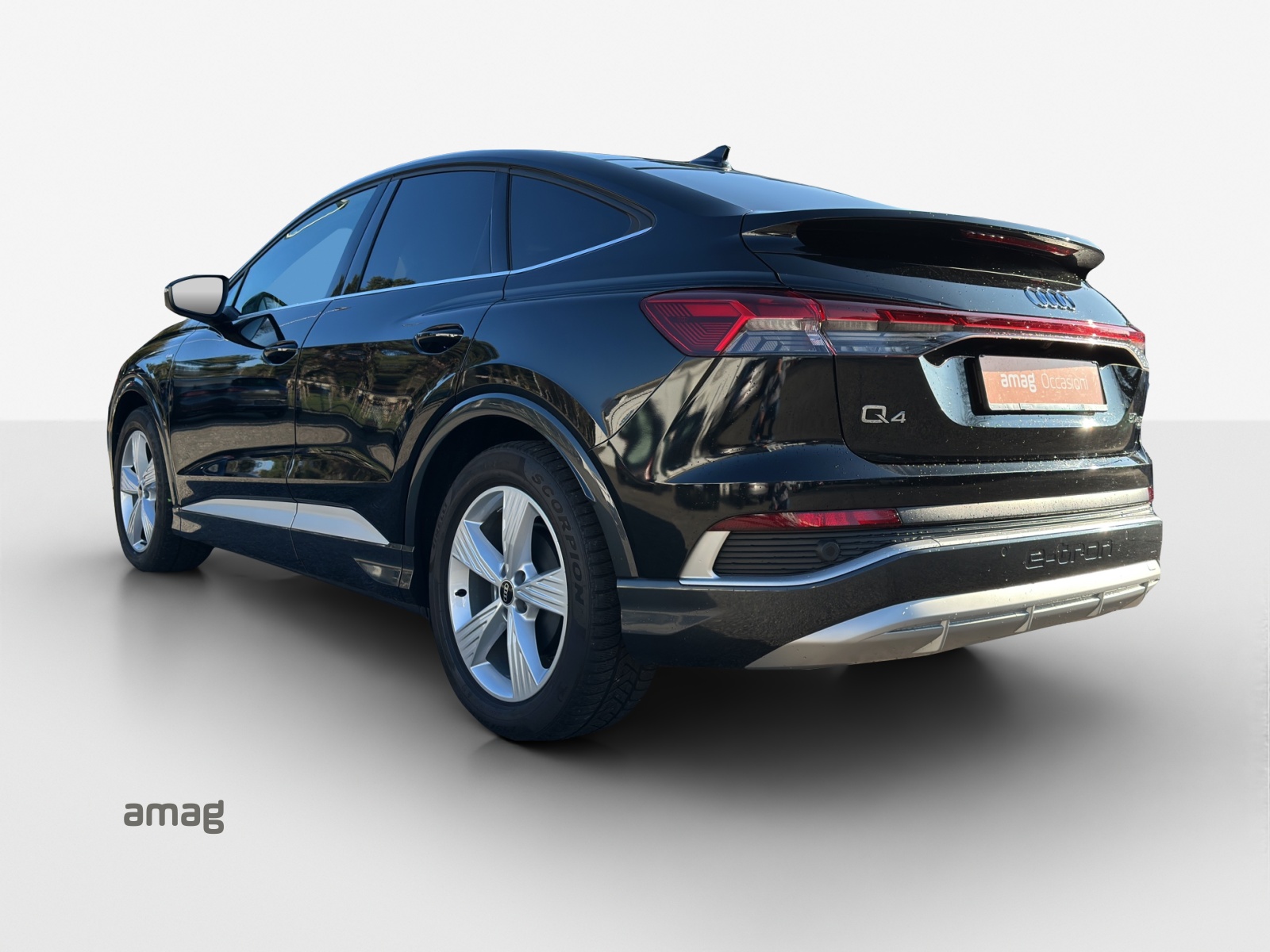 AUDI Q4 Sportback e-tron 50 quattro-image-3
