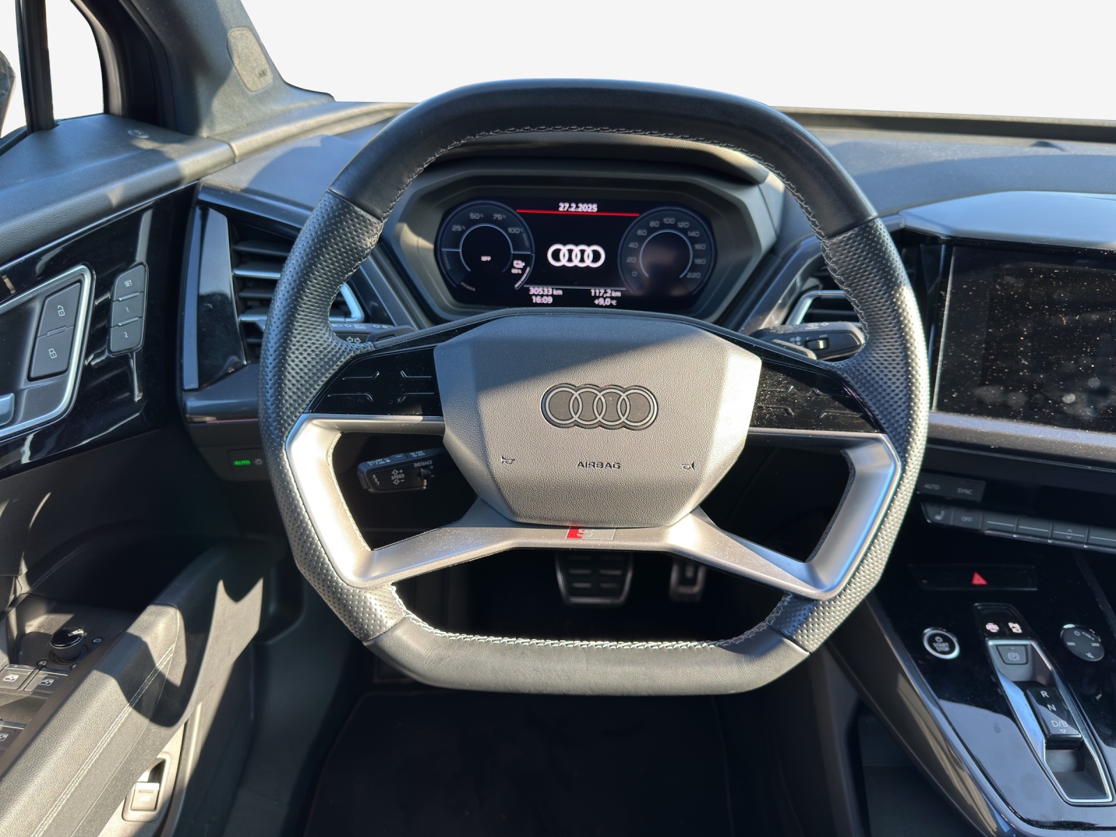 AUDI Q4 Sportback e-tron 50 quattro-image-10