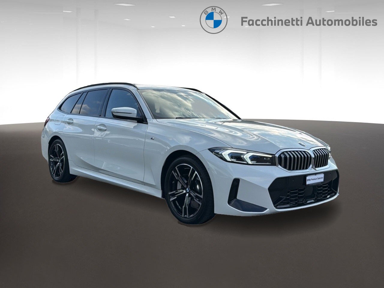 BMW 330d xDrive 48V Touring Steptronic M Sport-image-6
