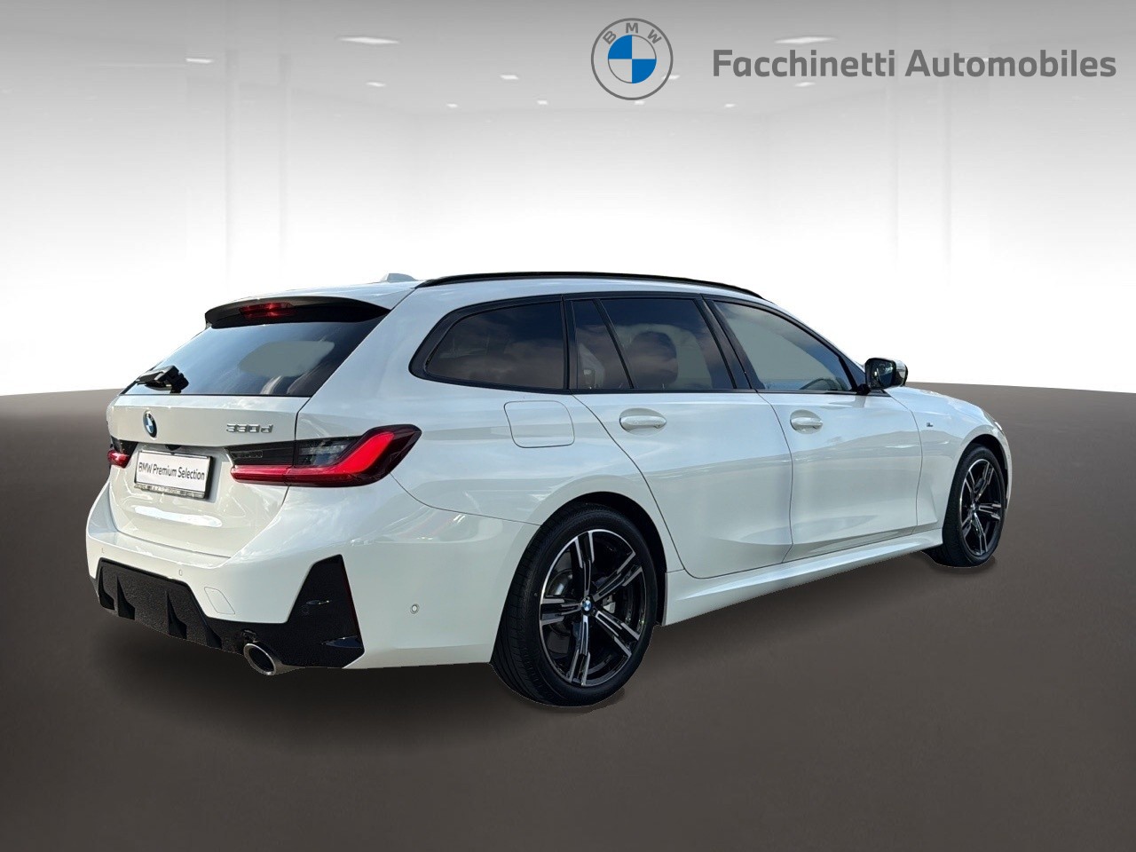 BMW 330d xDrive 48V Touring Steptronic M Sport-image-4