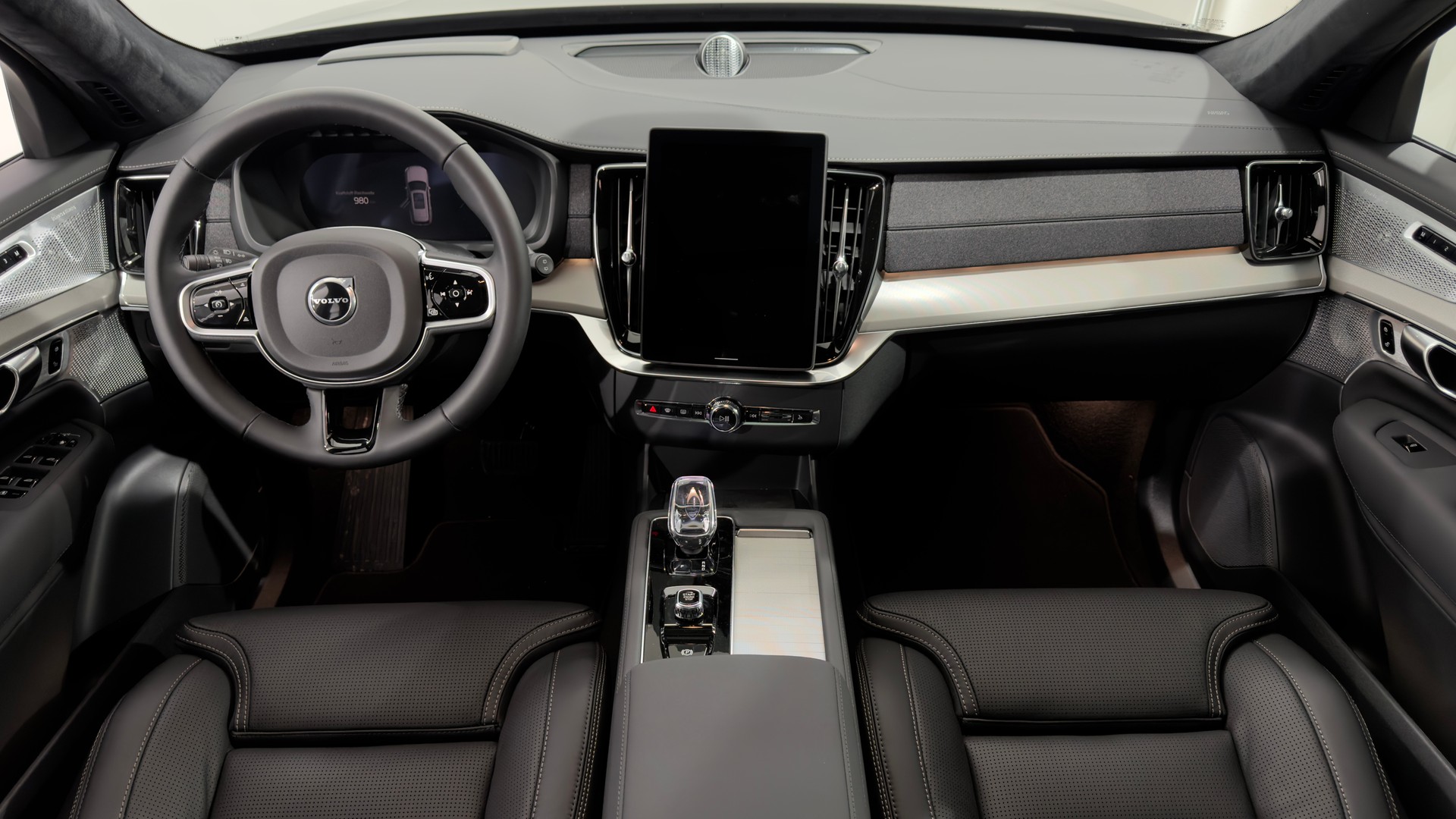 VOLVO XC90 2.0 T8 TE Black Edition e-image-4