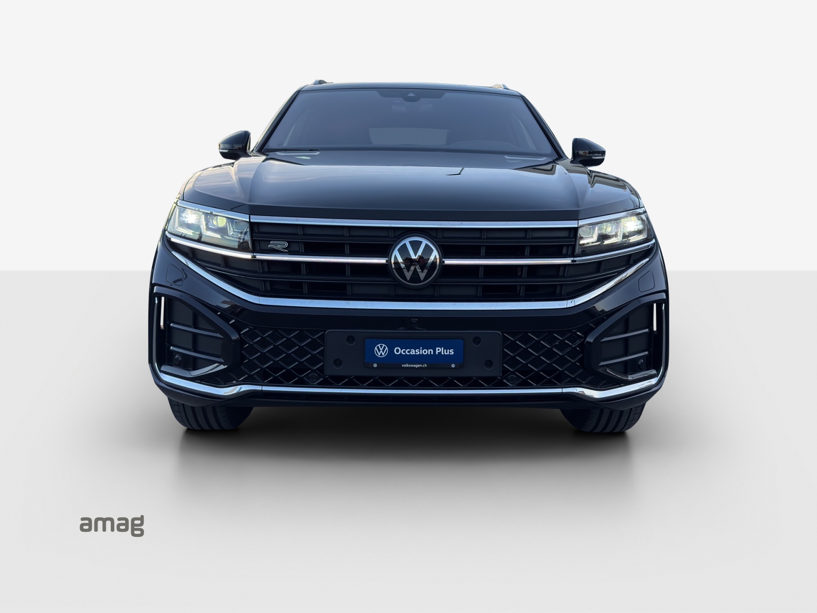 VW Touareg 3.0 TDI R-Line Tiptronic-image-6