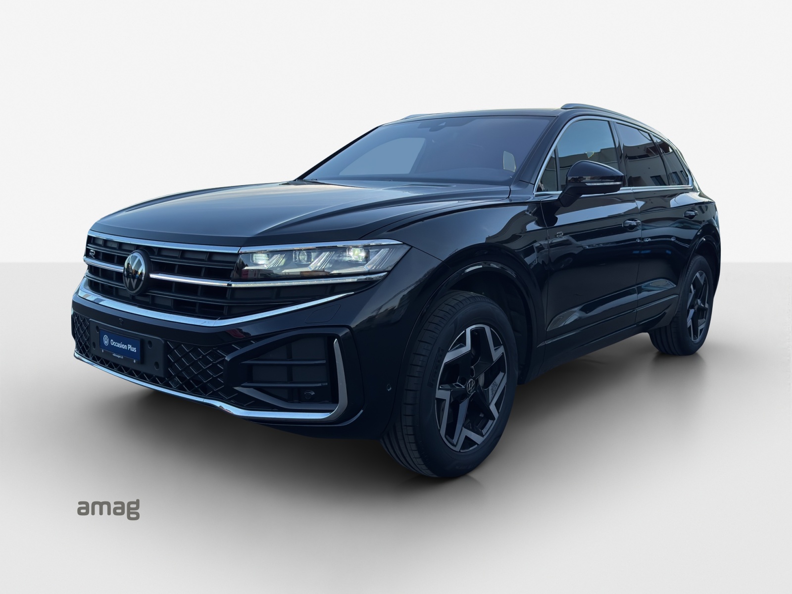 VW Touareg 3.0 TDI R-Line Tiptronic-image-0