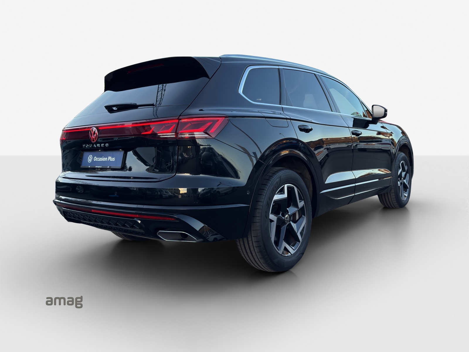 VW Touareg 3.0 TDI R-Line Tiptronic-image-4