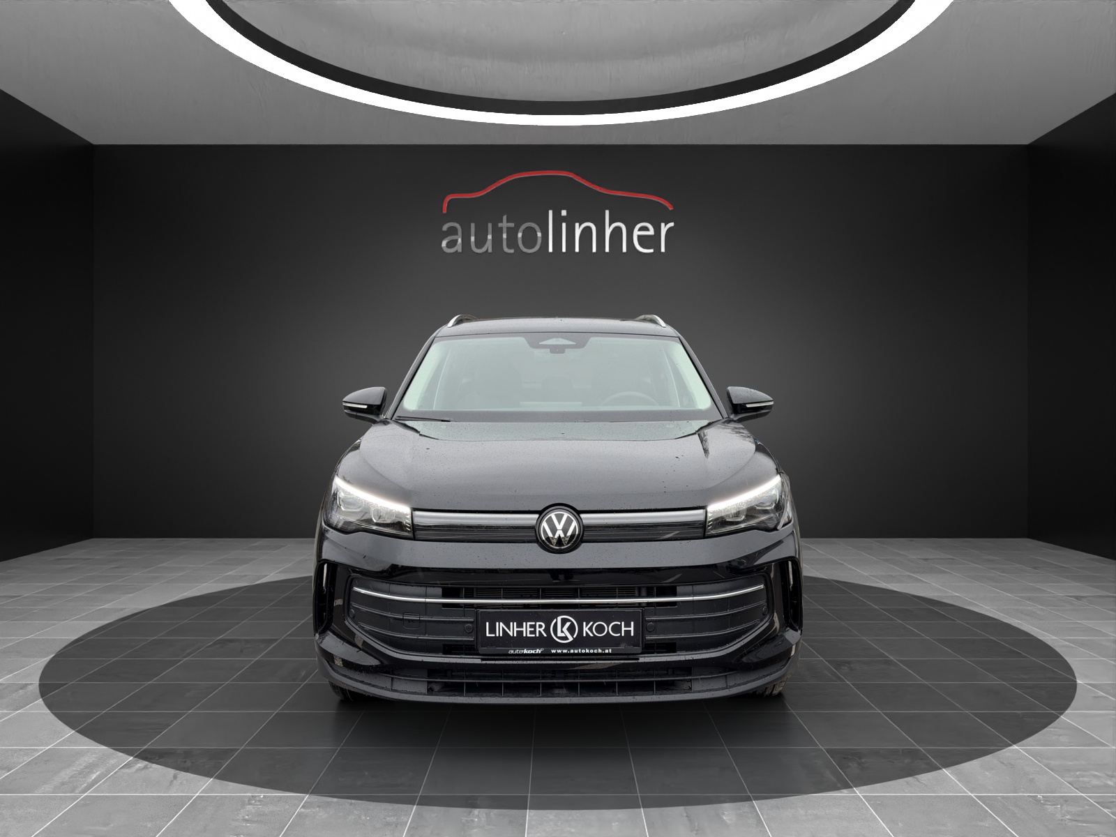 VW Tiguan 2.0 TDI SCR Elegance 4Motion DSG-image-6