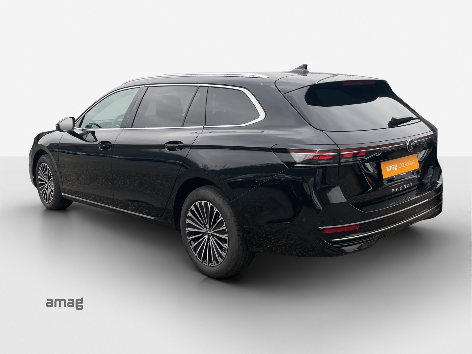 VW Passat Variant 2.0 TDI evo Elegance 4 Motion DSG-image-2