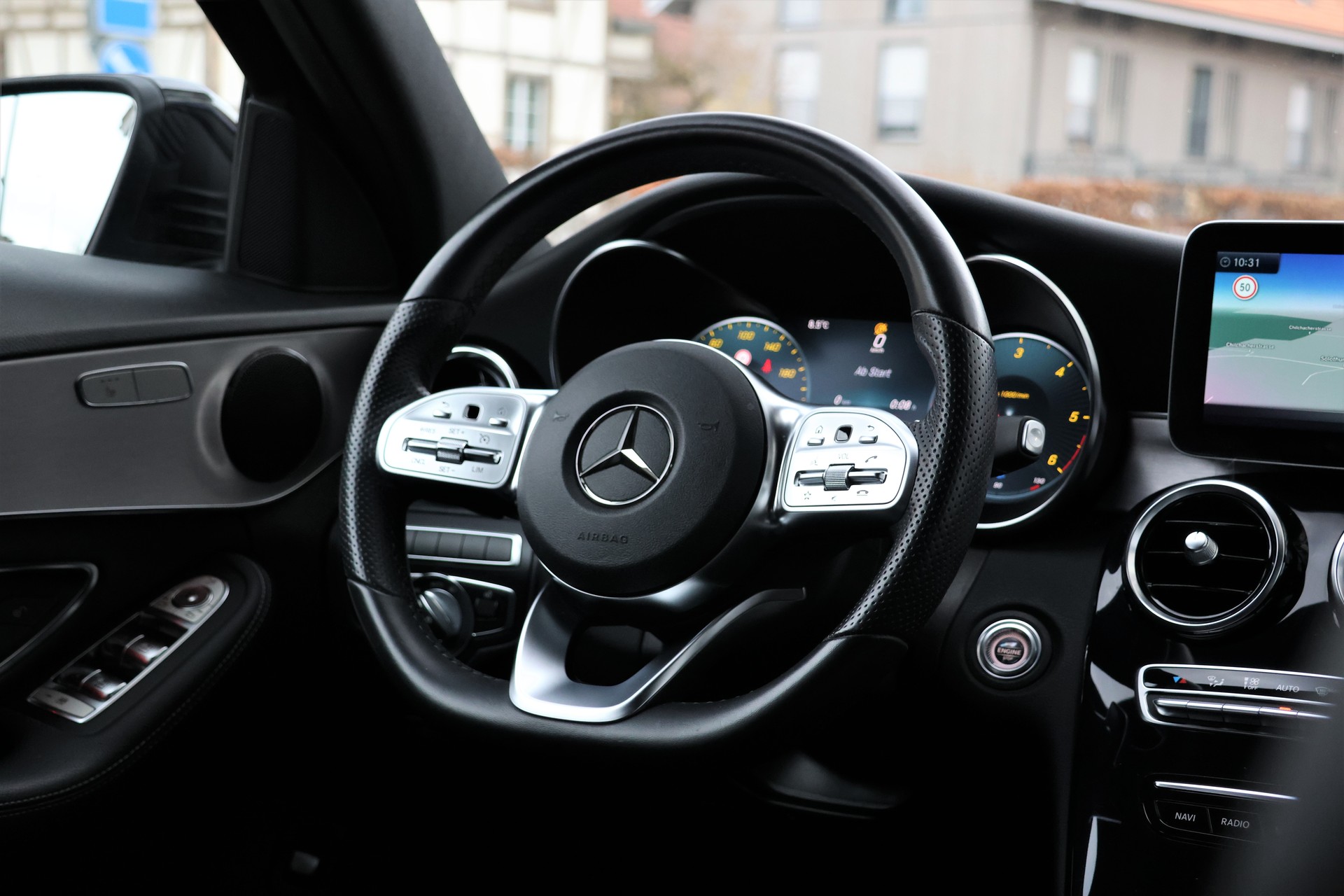 MERCEDES-BENZ C 220 d Swiss Star AMG Line 4Matic 9G-Tronic (CH)-image-12
