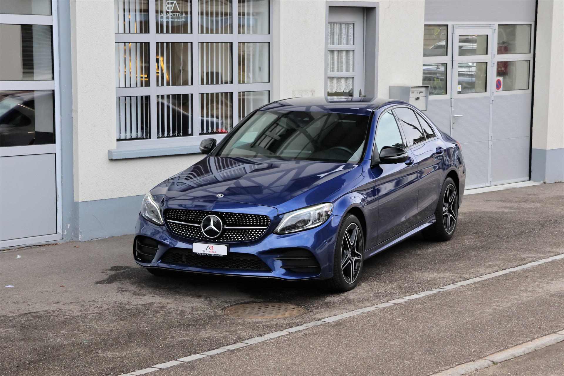 MERCEDES-BENZ C 220 d Swiss Star AMG Line 4Matic 9G-Tronic (CH)-image-0